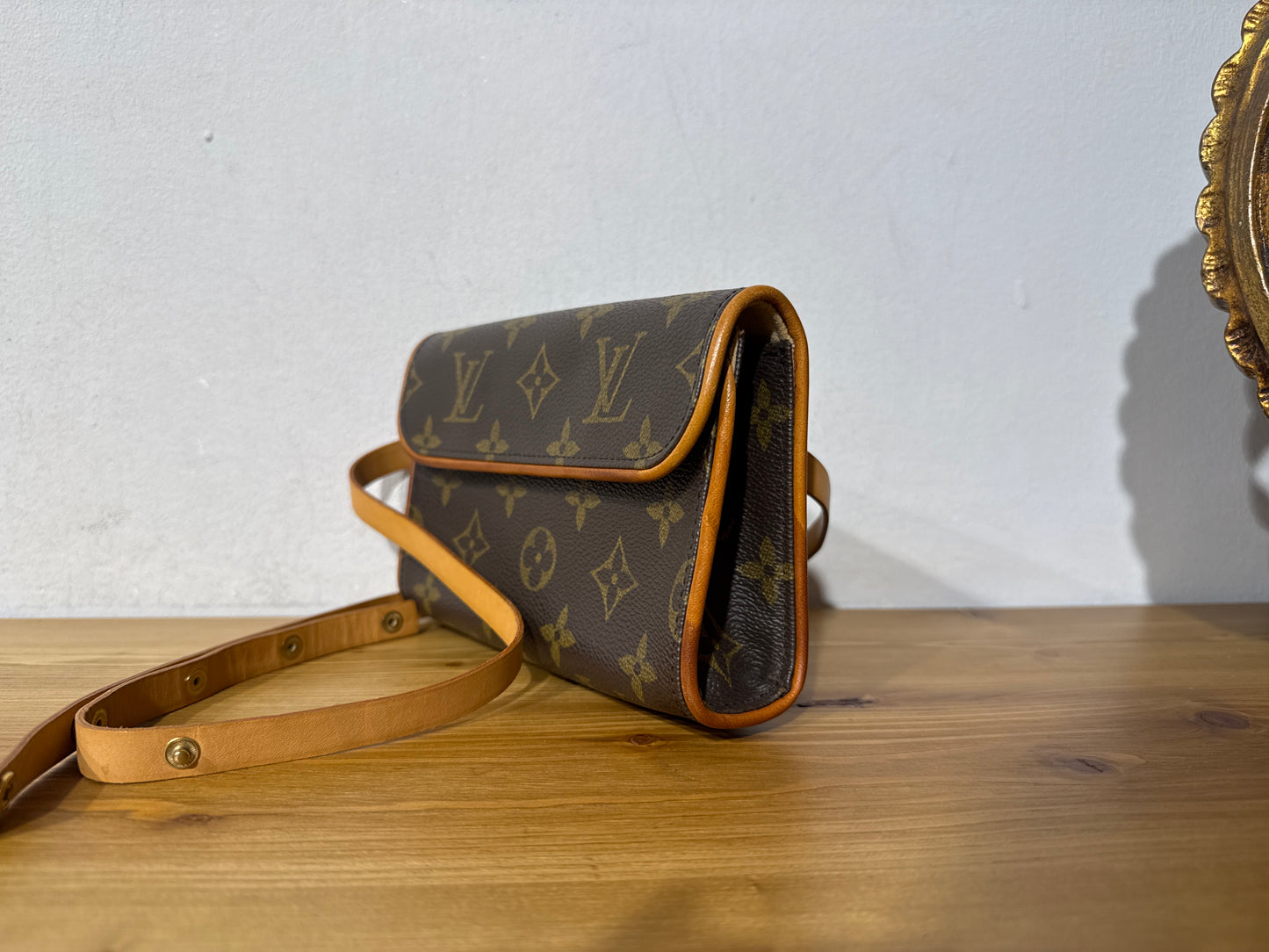 Louis Vuitton Pochette Florentine