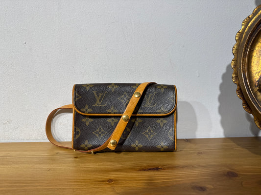 Louis Vuitton Pochette Florentine