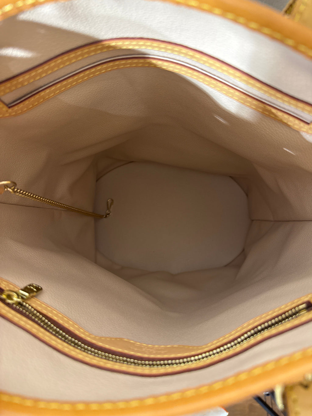 Louis Vuitton Bucket GM