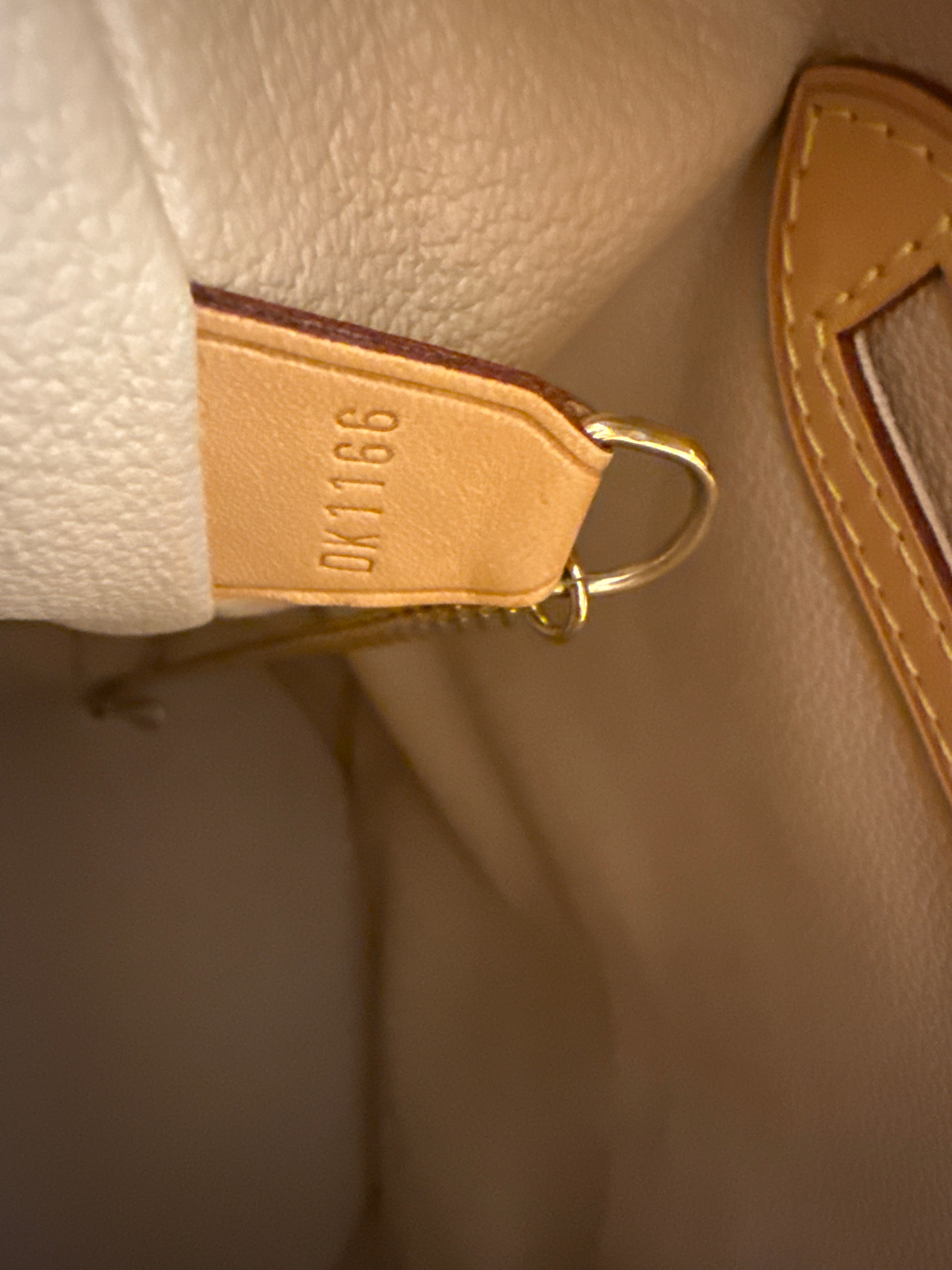 Louis Vuitton Bucket GM