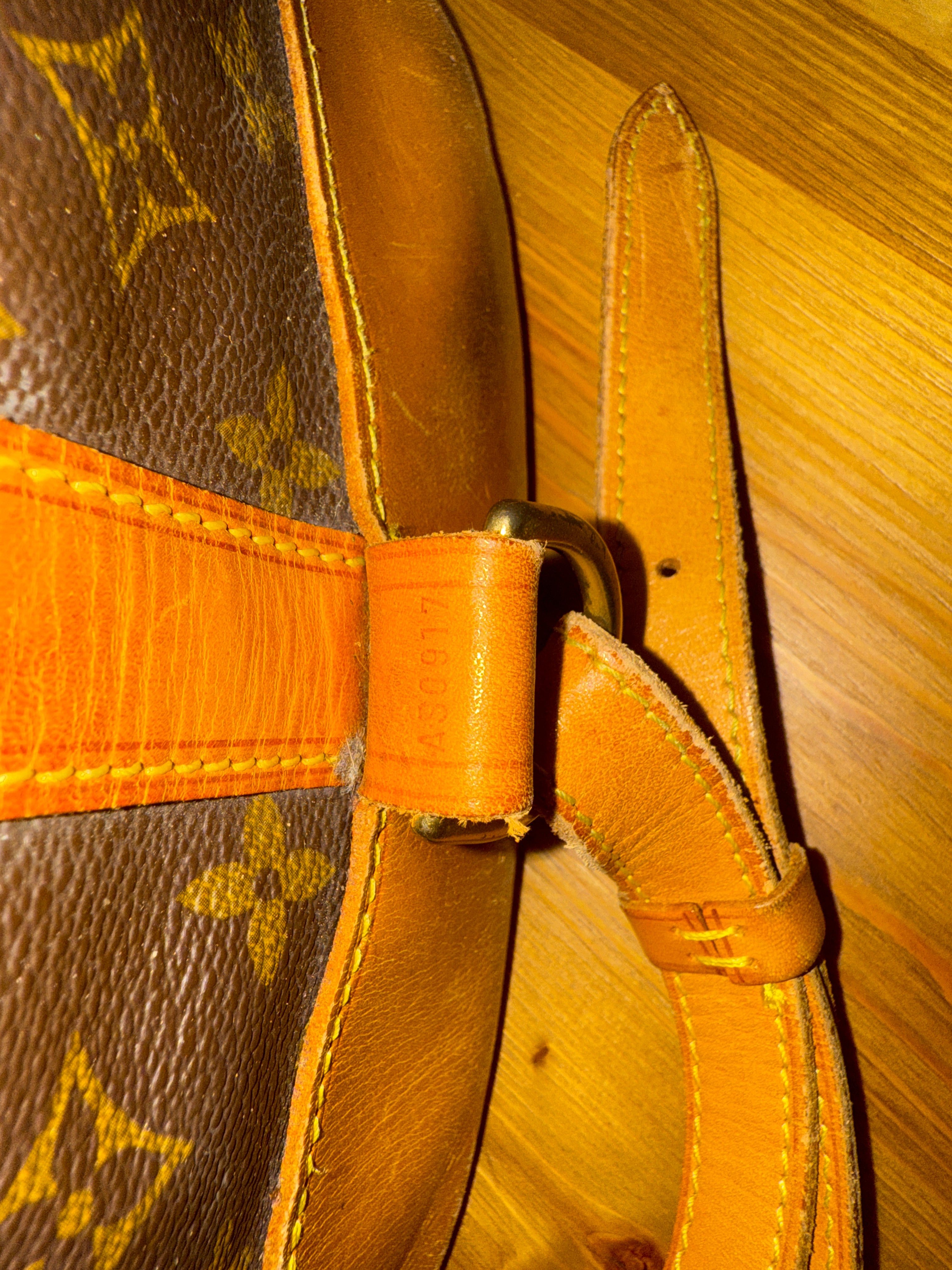 Louis Vuitton Bucket Randonne PM