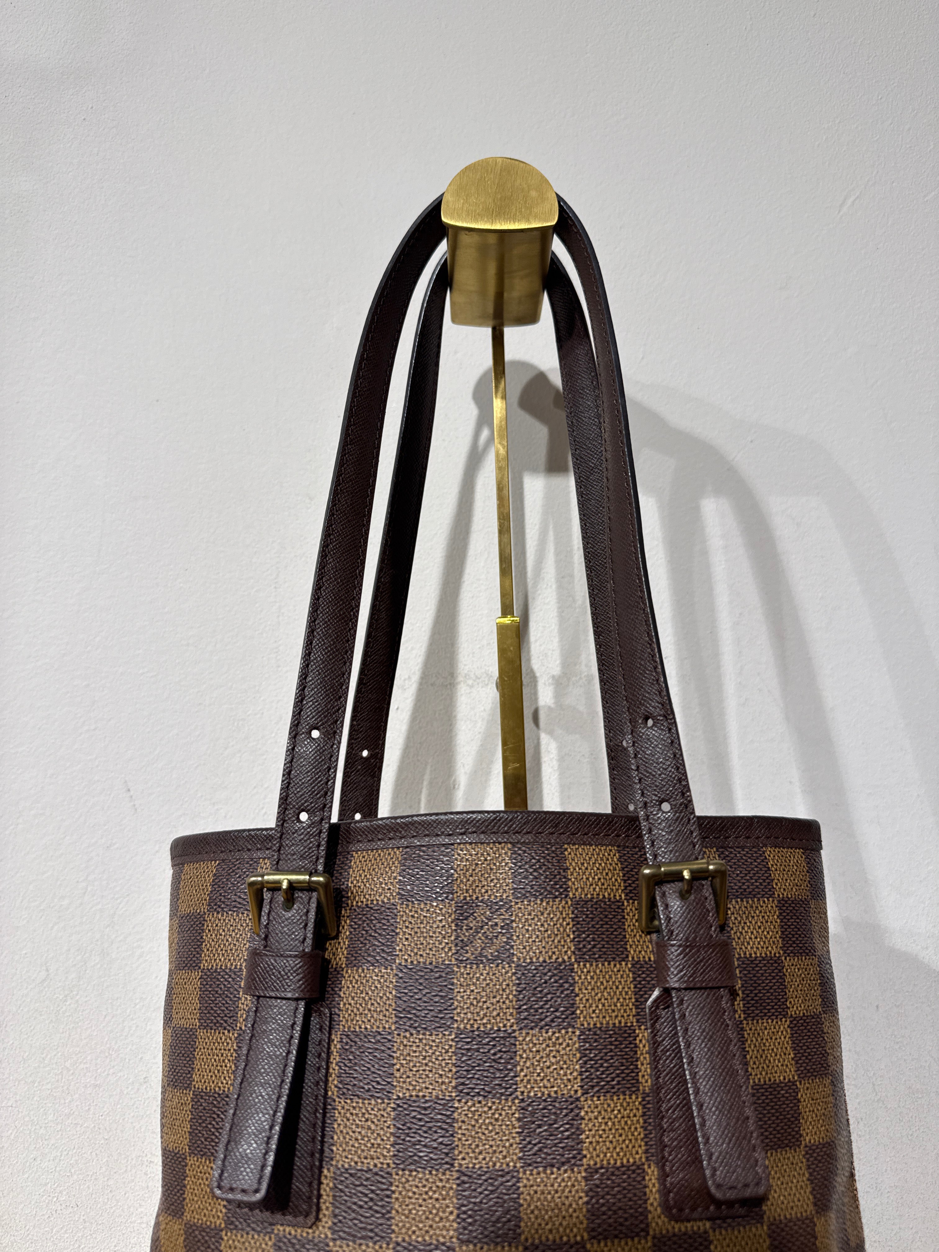 Louis Vuitton Marais