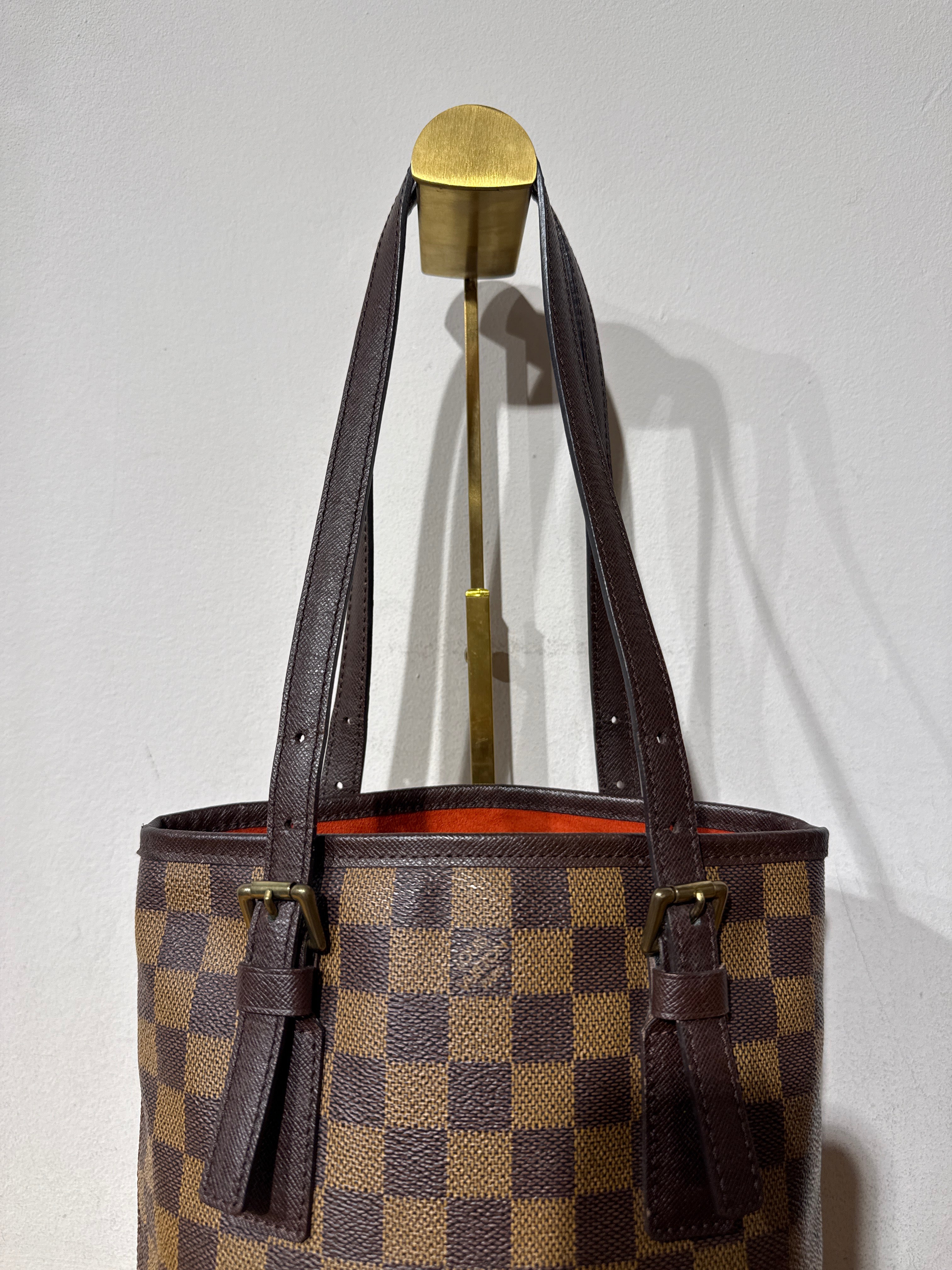 Louis Vuitton Marais