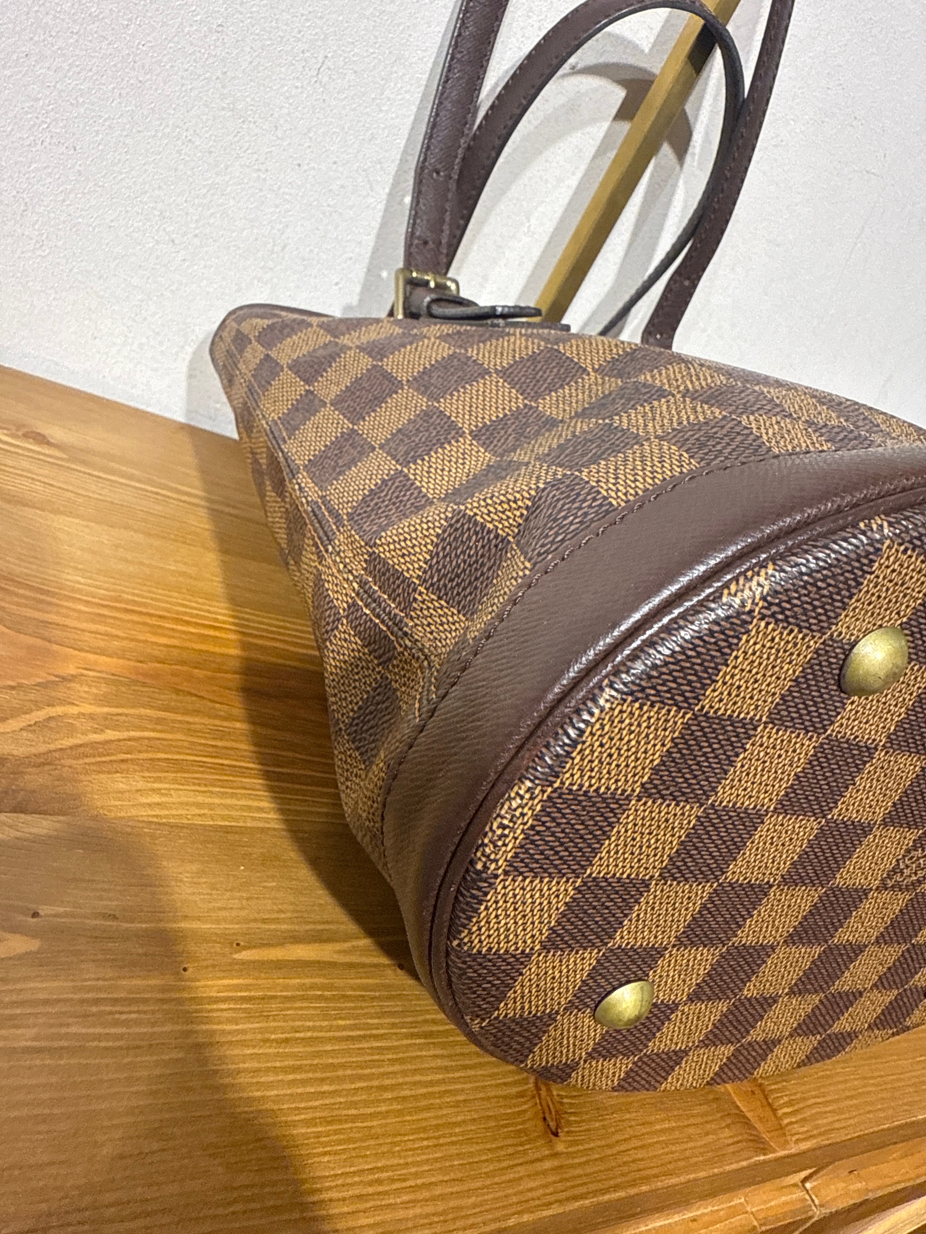 Louis Vuitton Marais