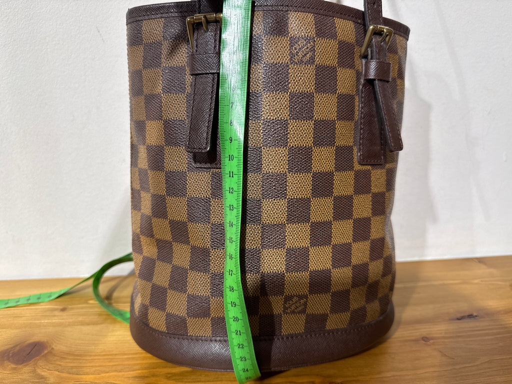 Louis Vuitton Marais