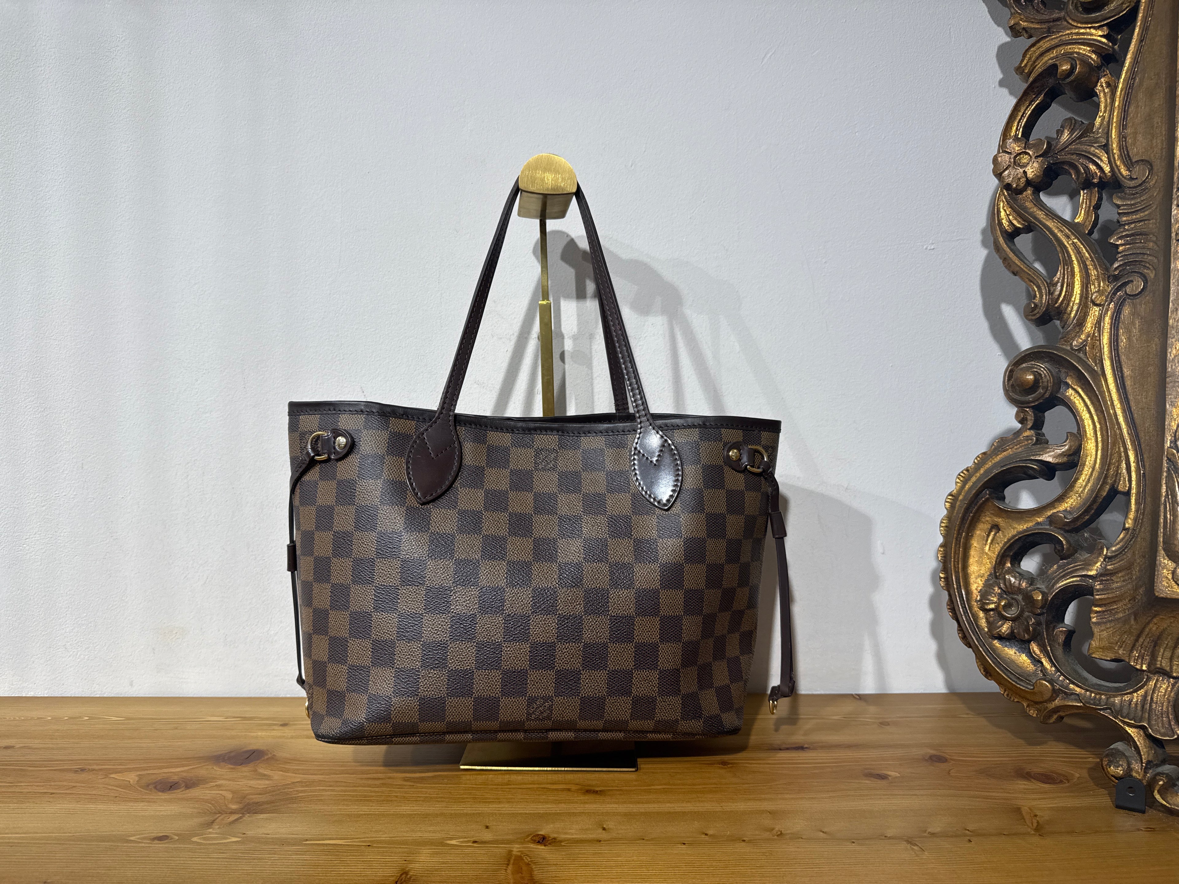 Louis Vuitton Neverfull Damier PM
