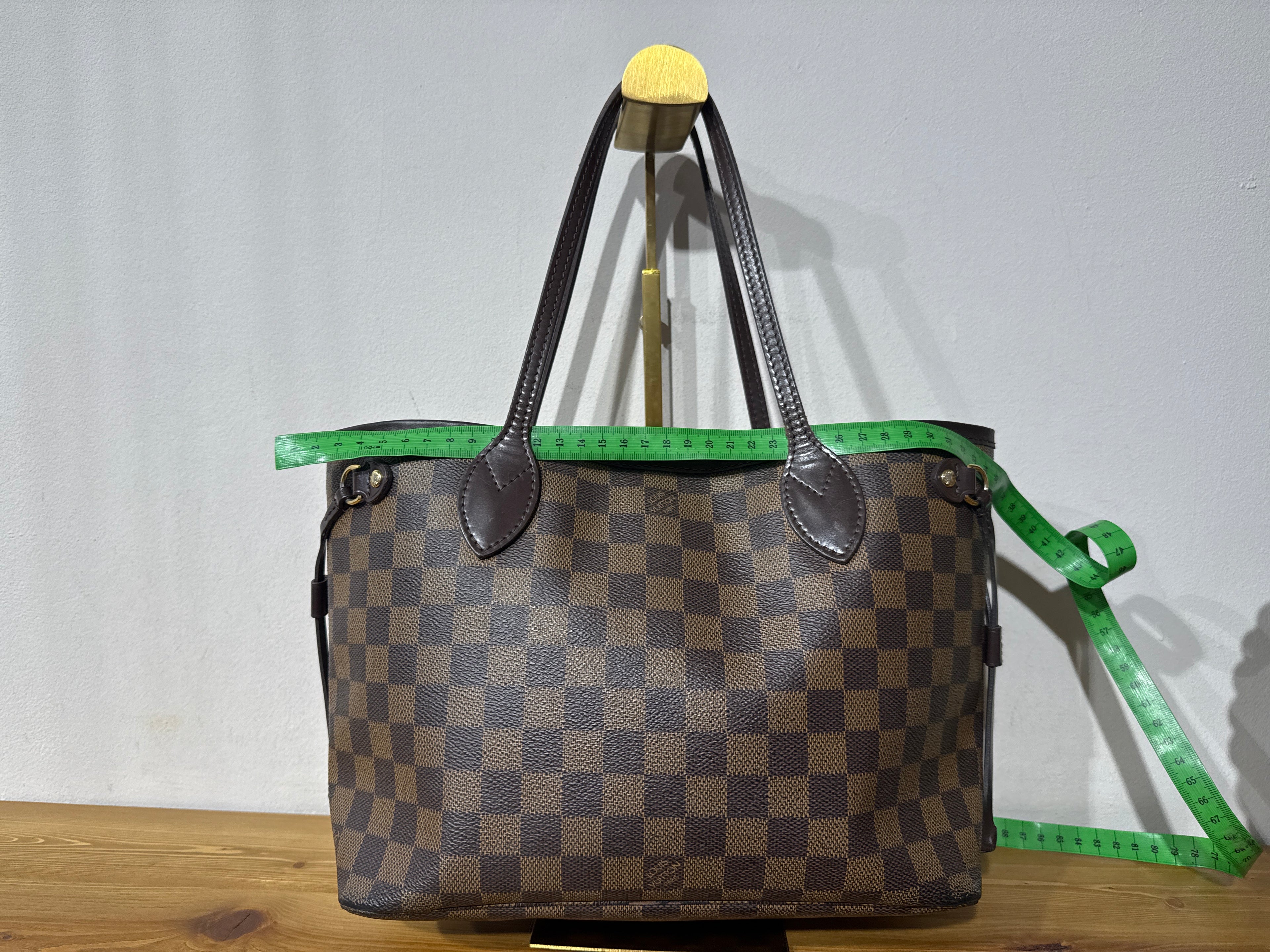 Louis Vuitton Neverfull Damier PM