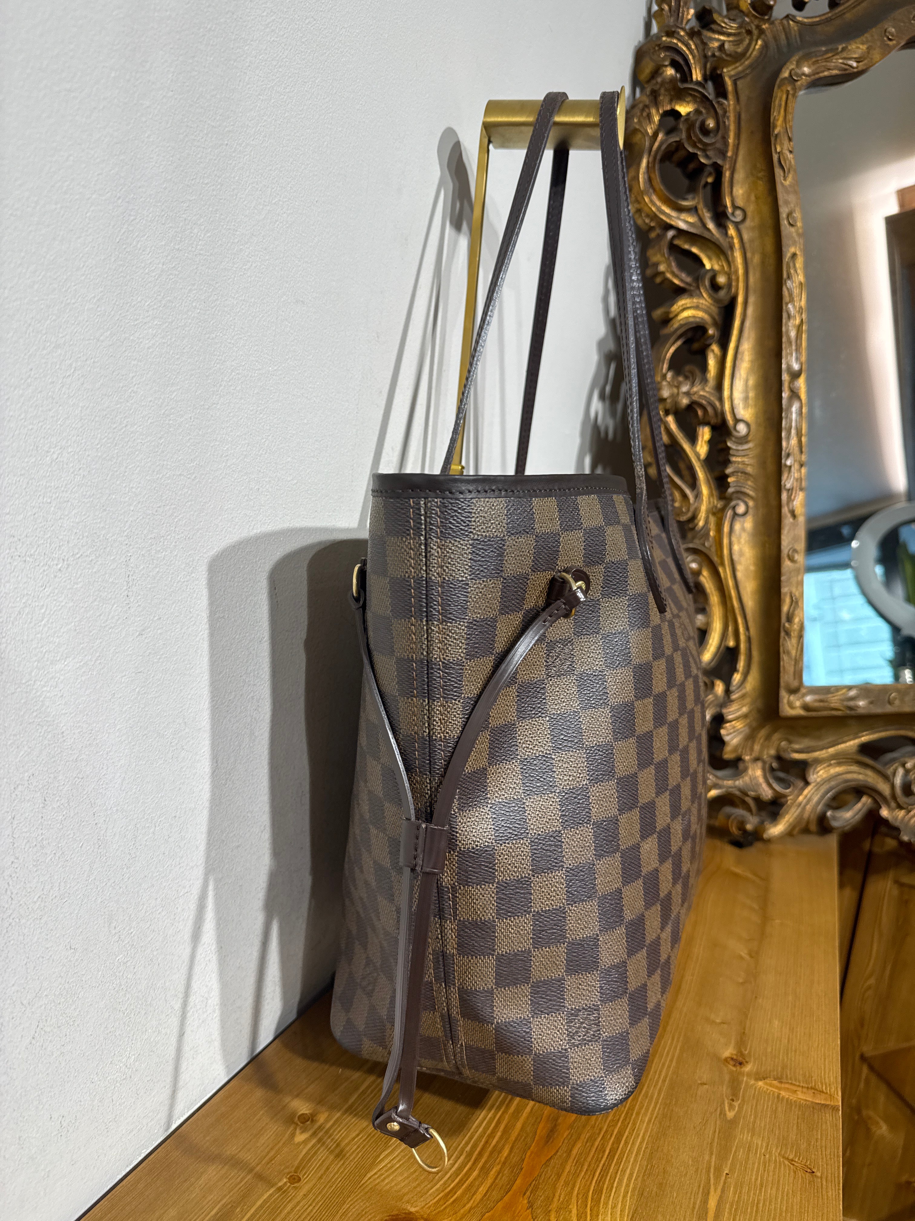 Louis Vuitton Neverfull Damier MM