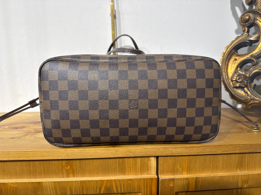 Louis Vuitton Neverfull Damier MM