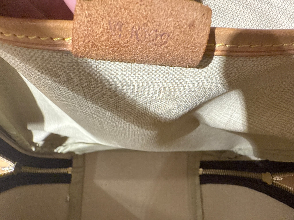 Louis Vuitton Excursion