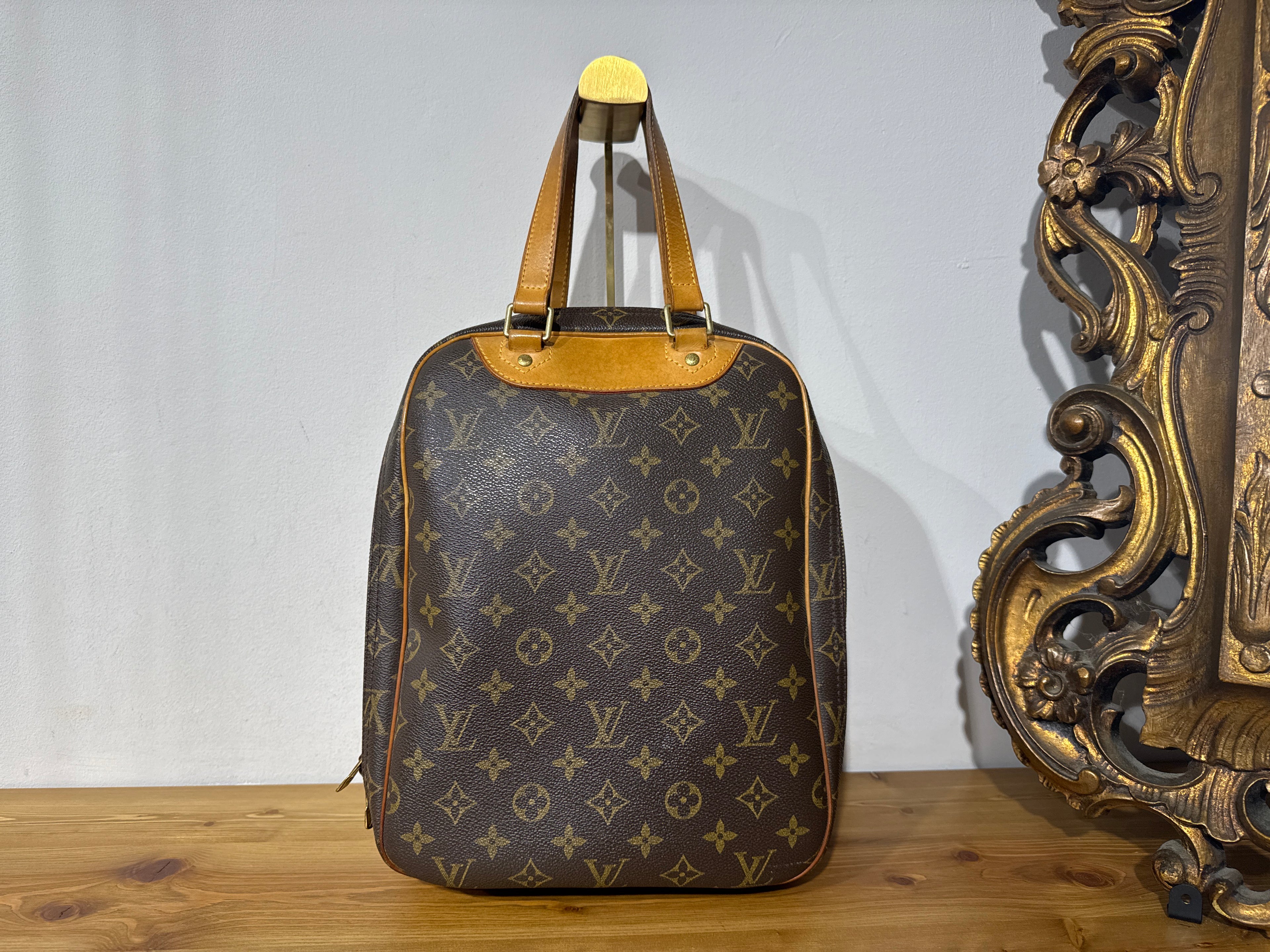 Louis Vuitton Excursion