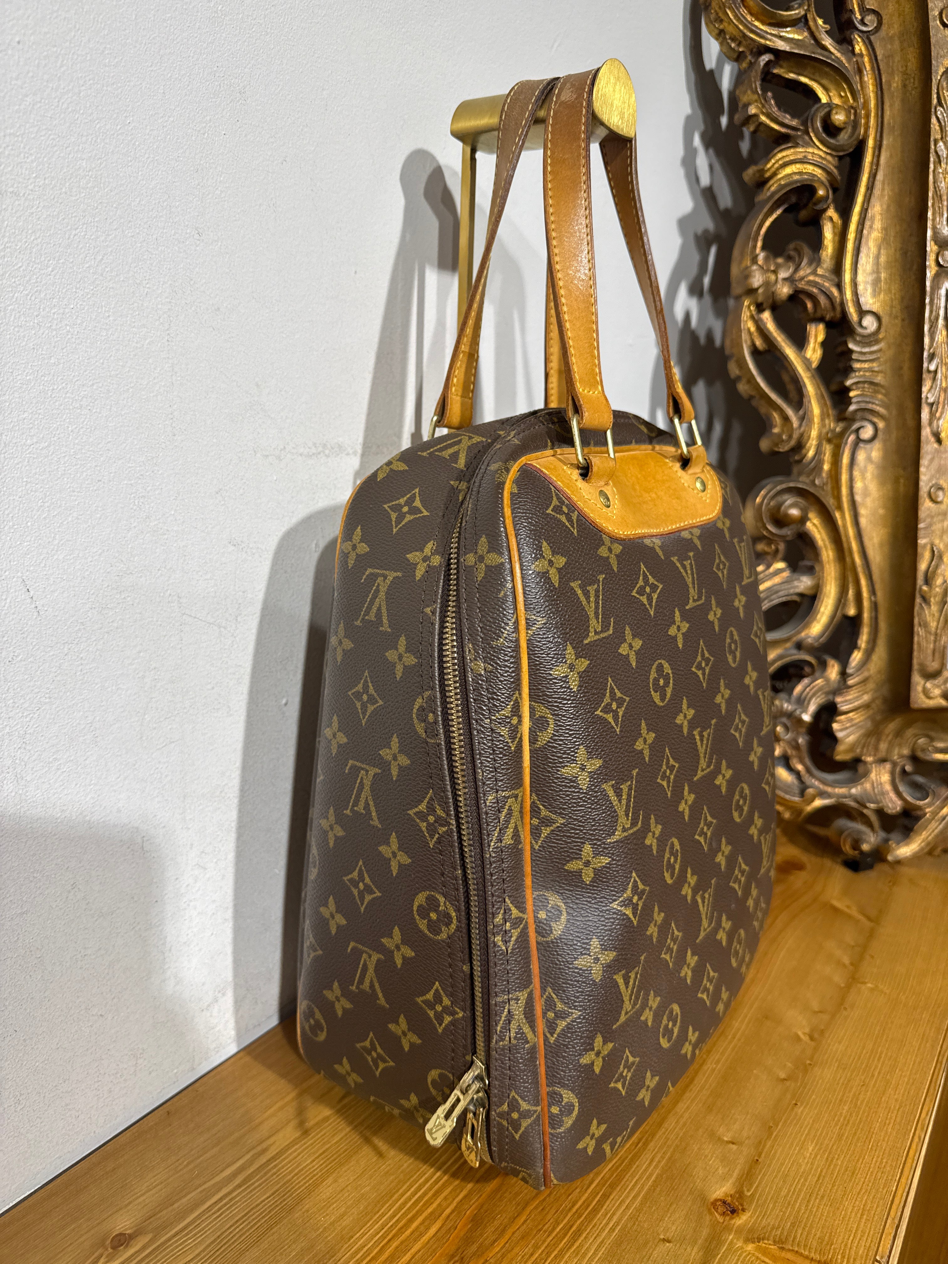 Louis Vuitton Excursion