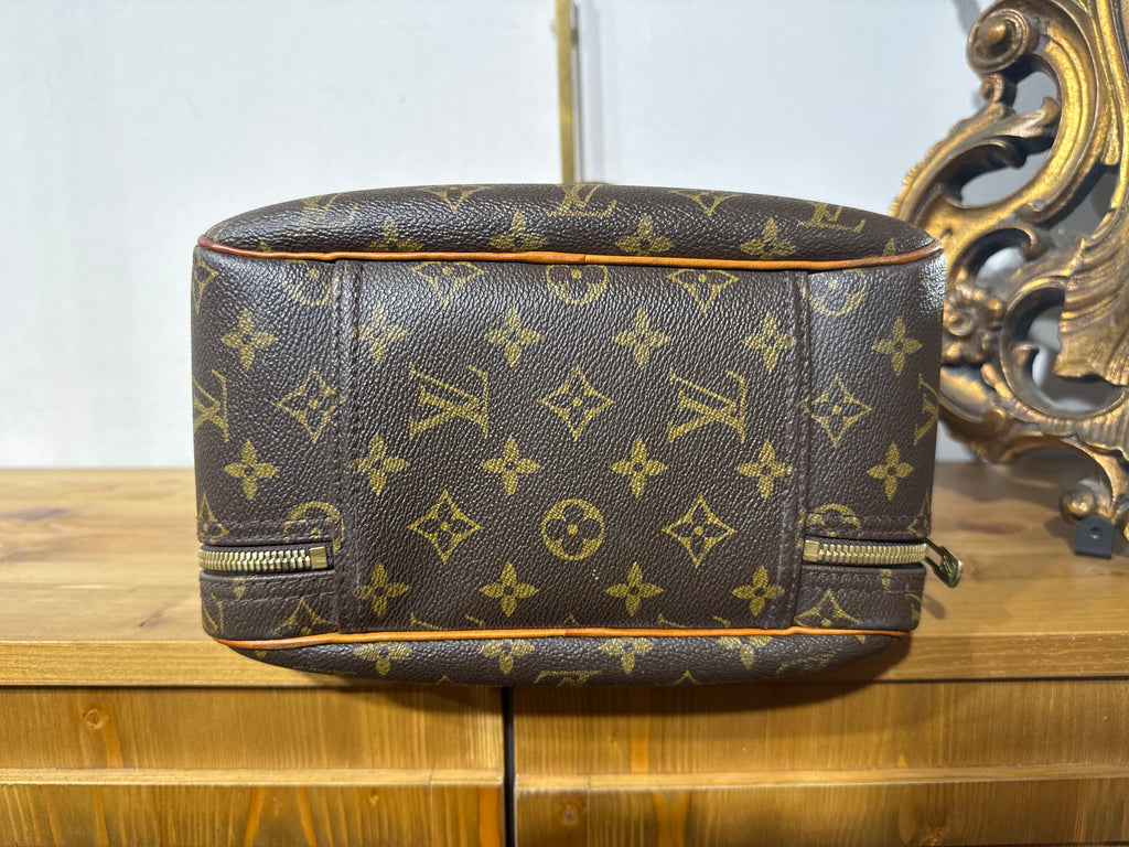 Louis Vuitton Excursion