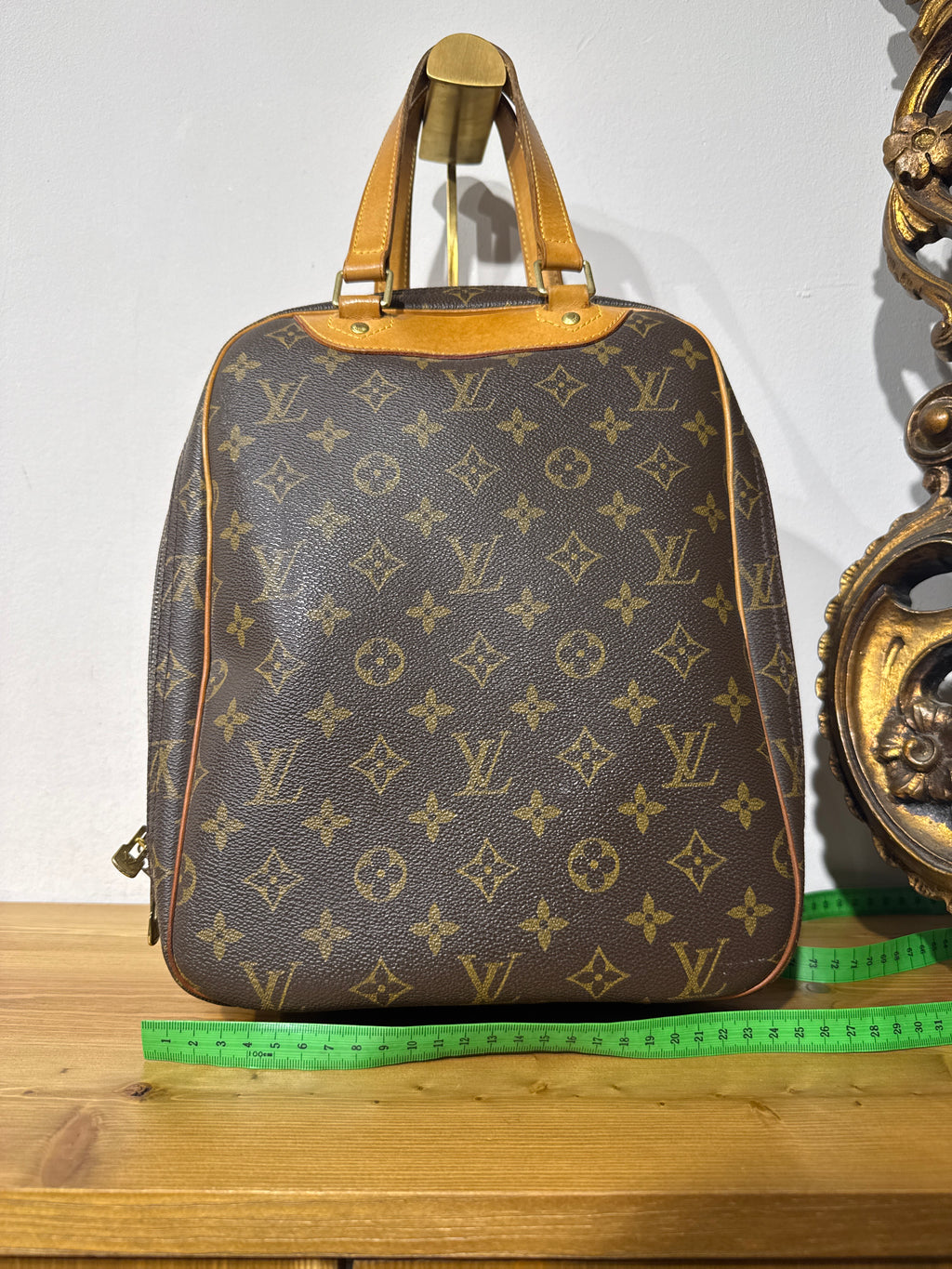 Louis Vuitton Excursion