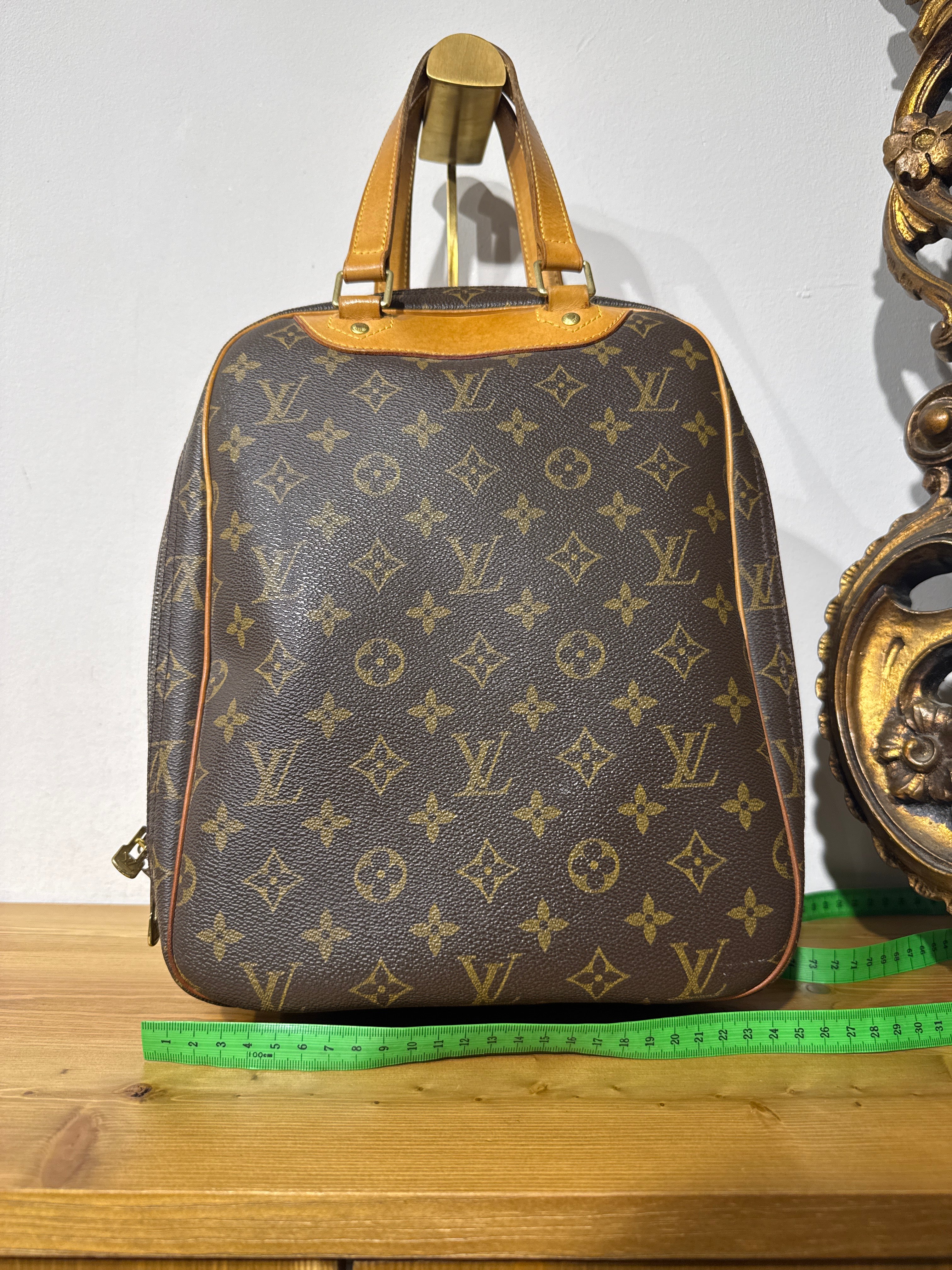 Louis Vuitton Excursion