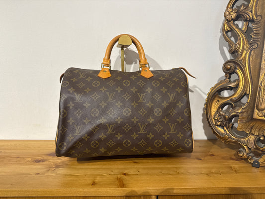 Louis Vuitton Speedy 35