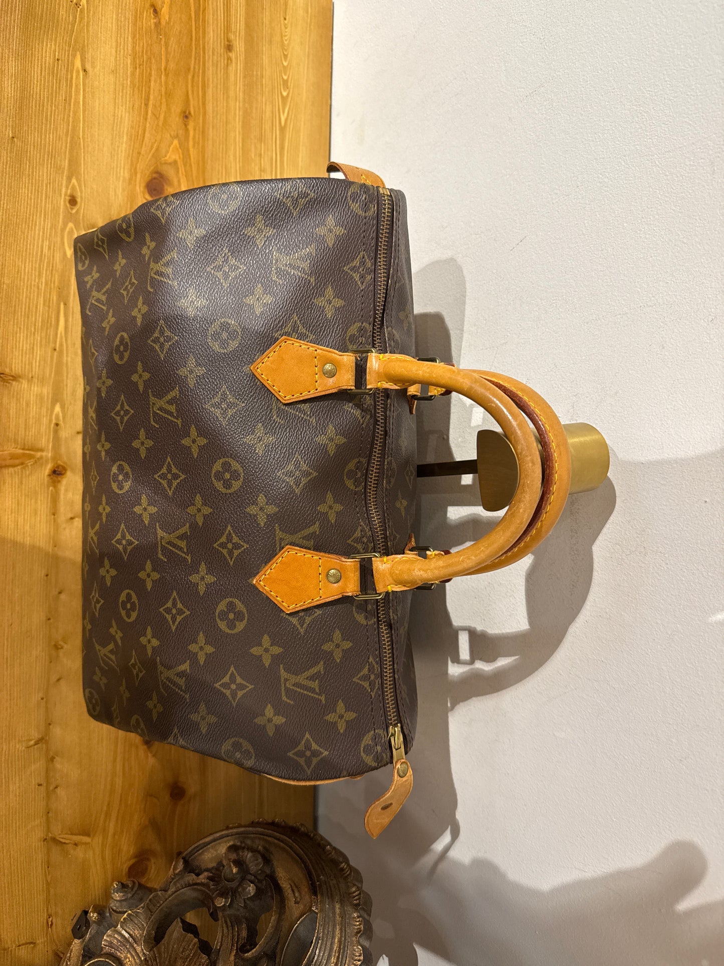 Louis Vuitton Speedy 35