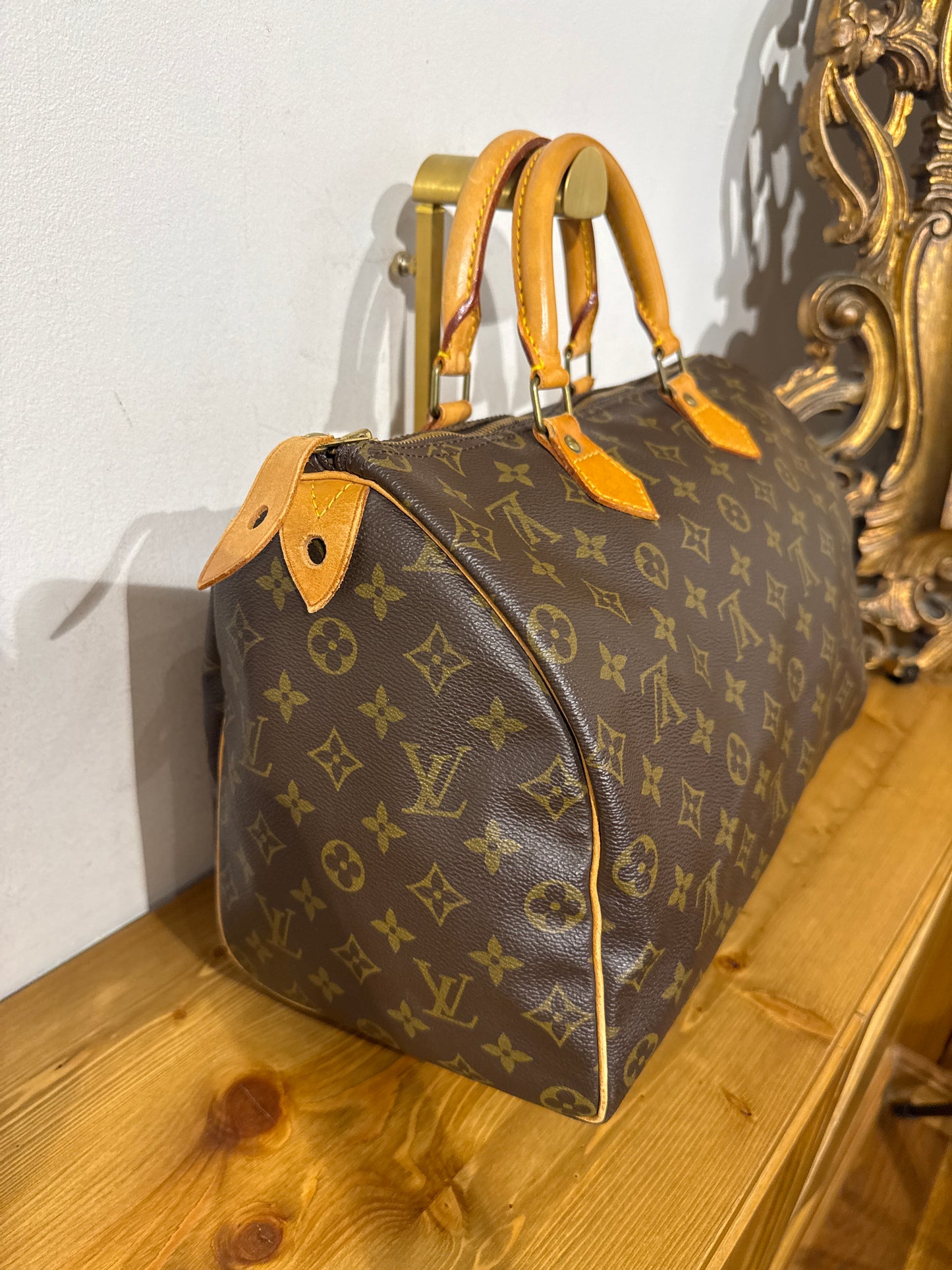 Louis Vuitton Speedy 35