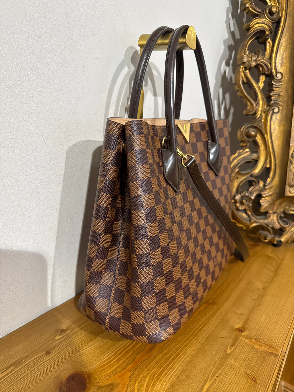 Louis Vuitton Kensington Damier