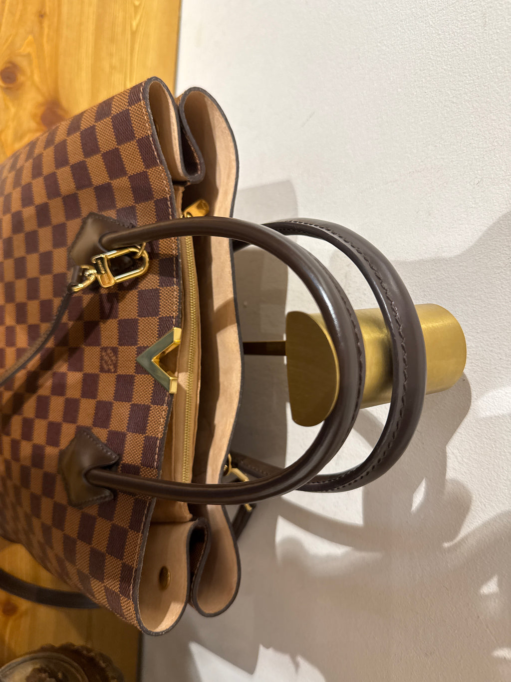 Louis Vuitton Kensington Damier