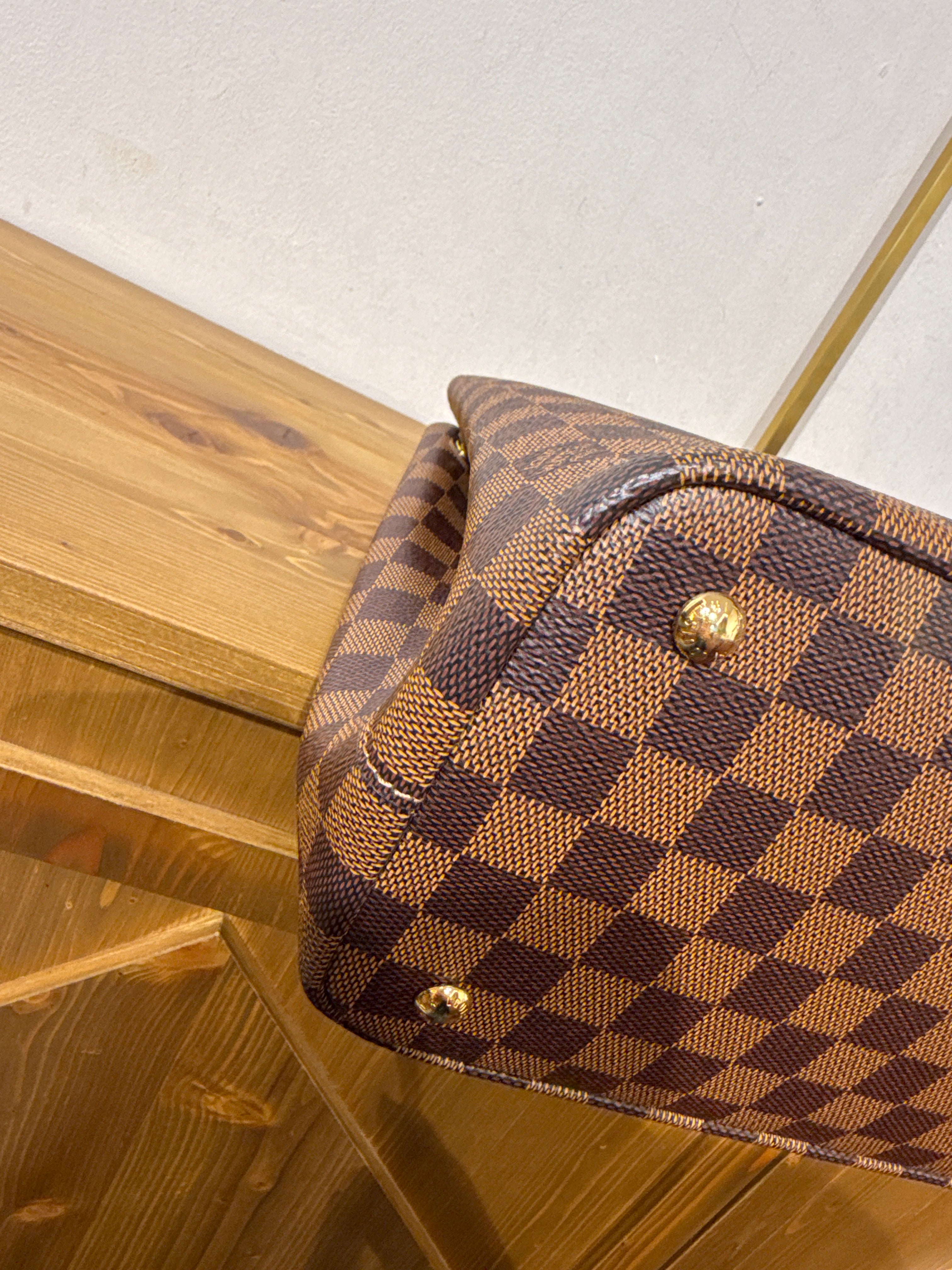 Louis Vuitton Kensington Damier
