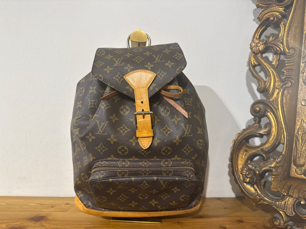 Louis Vuitton Montsouirs GM