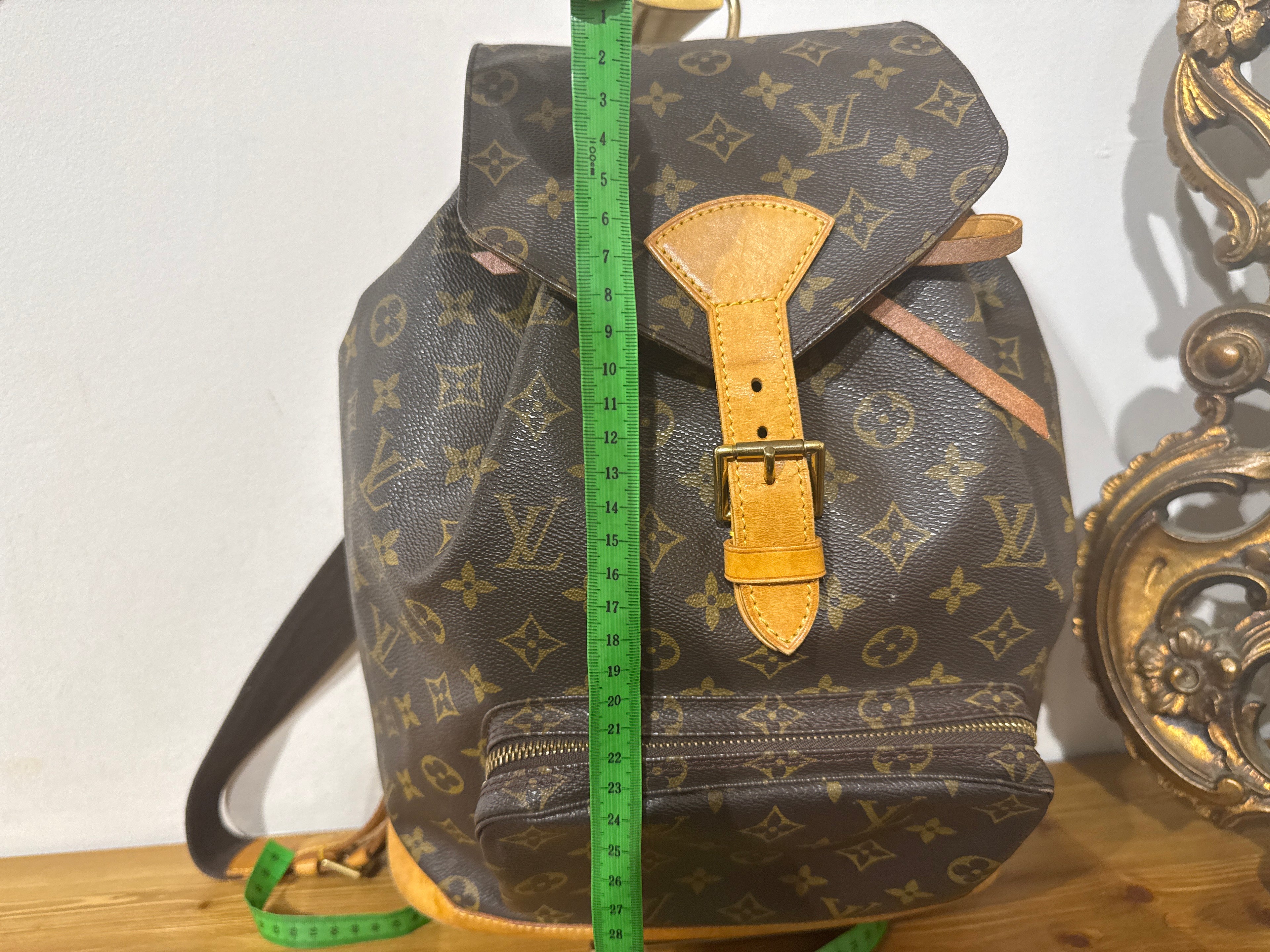 Louis Vuitton Montsouirs GM