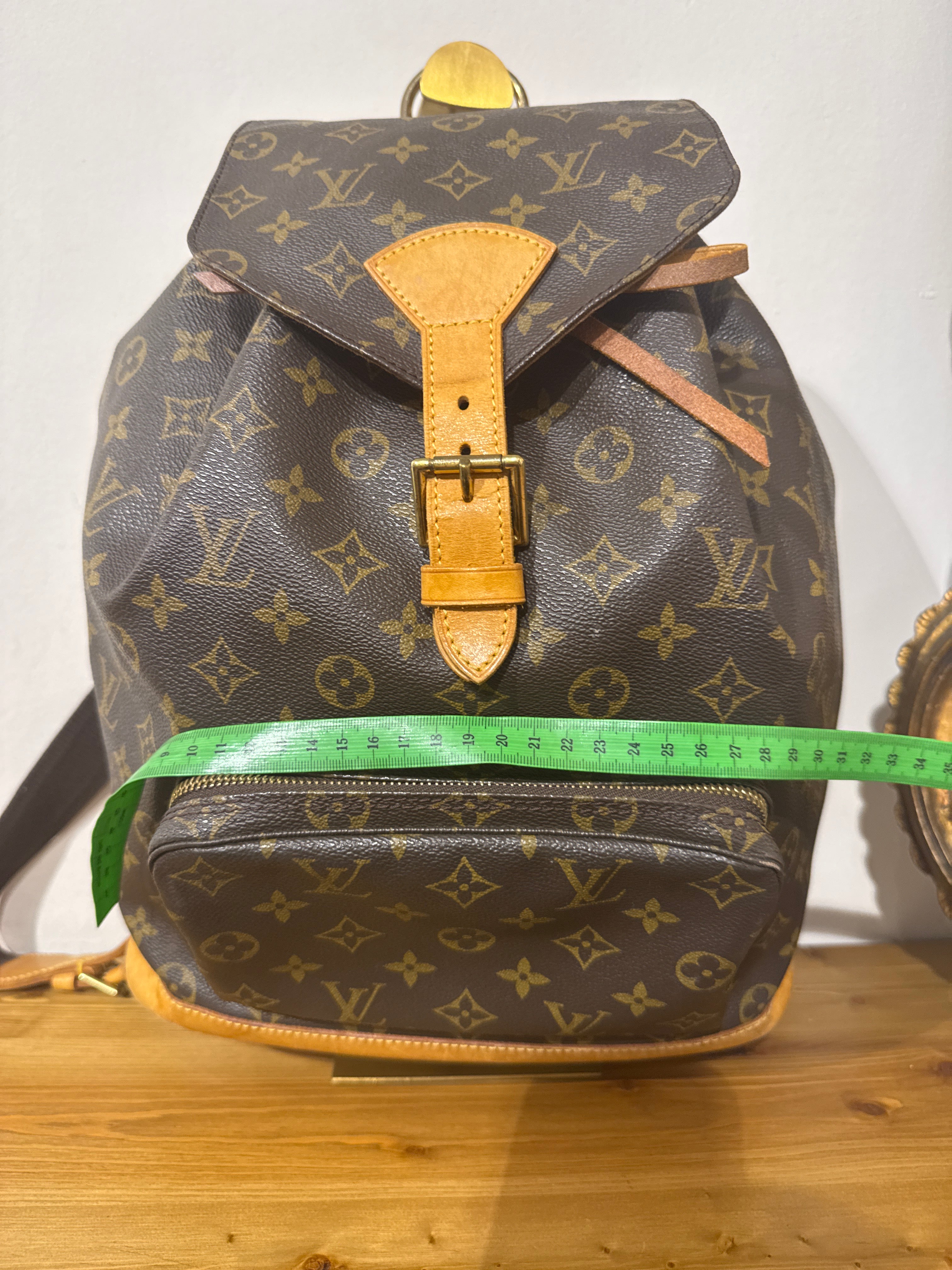 Louis Vuitton Montsouirs GM
