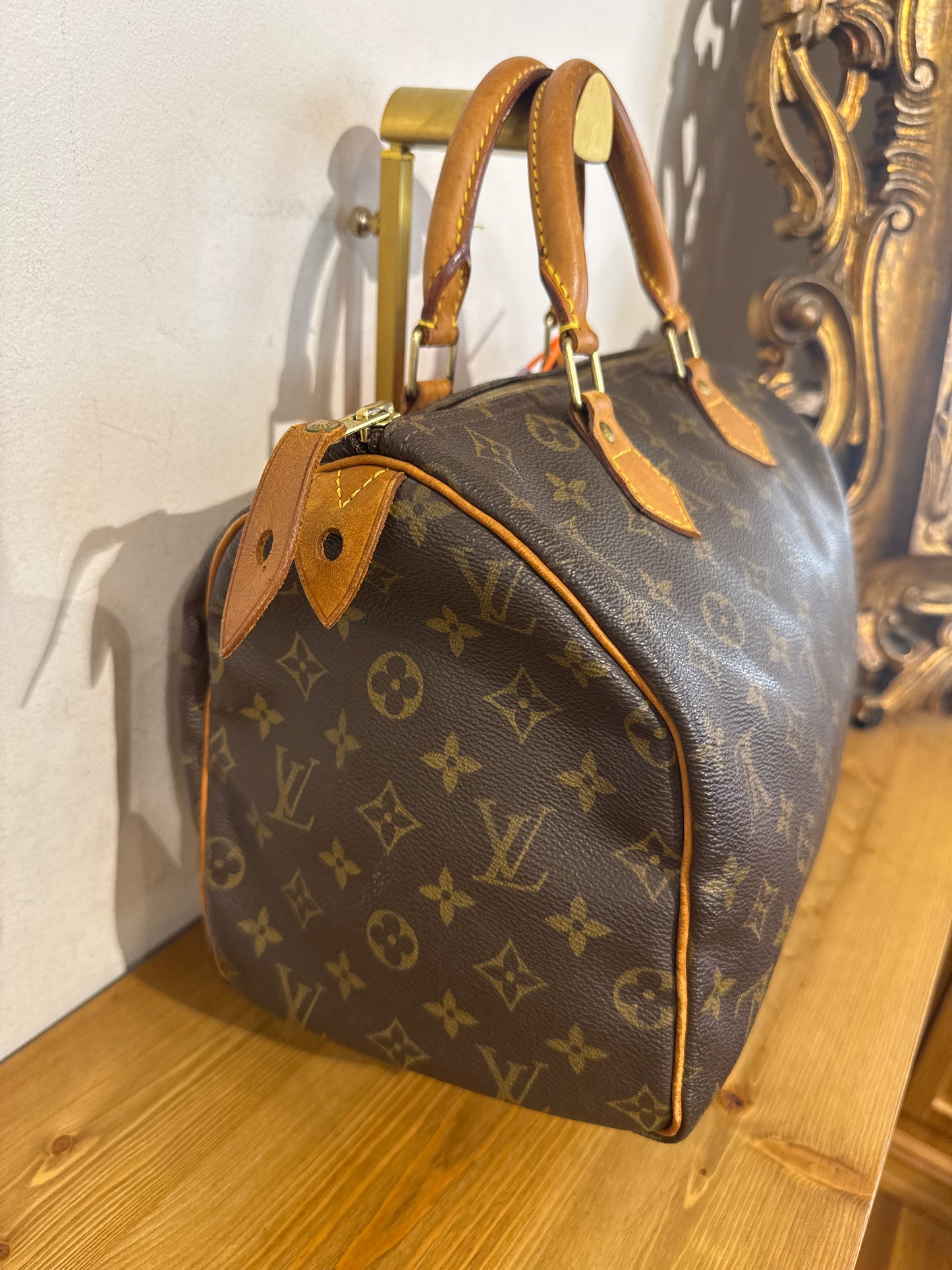 Louis Vuitton Speedy 30