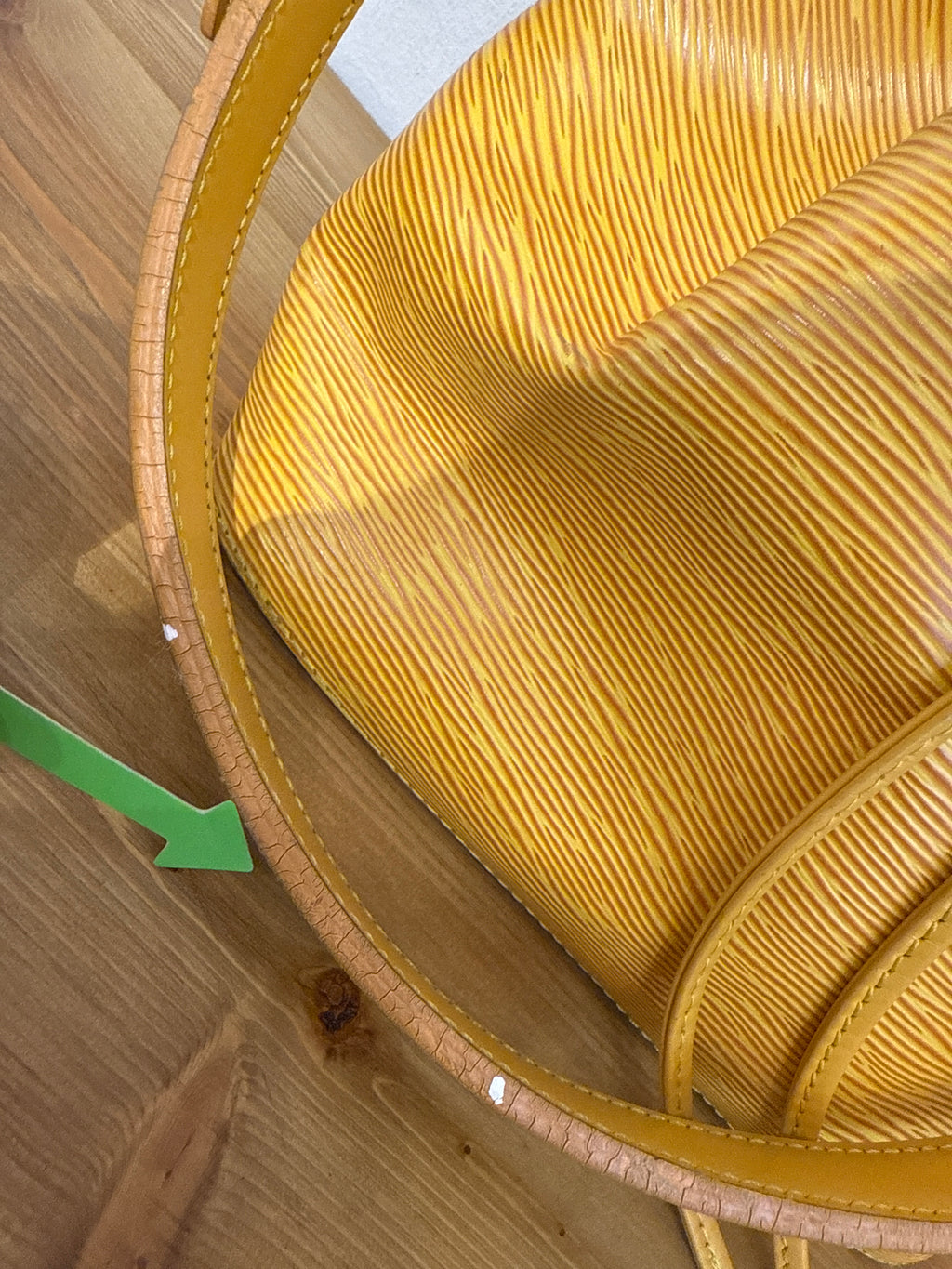 Louis Vuitton Petit Noe Epi