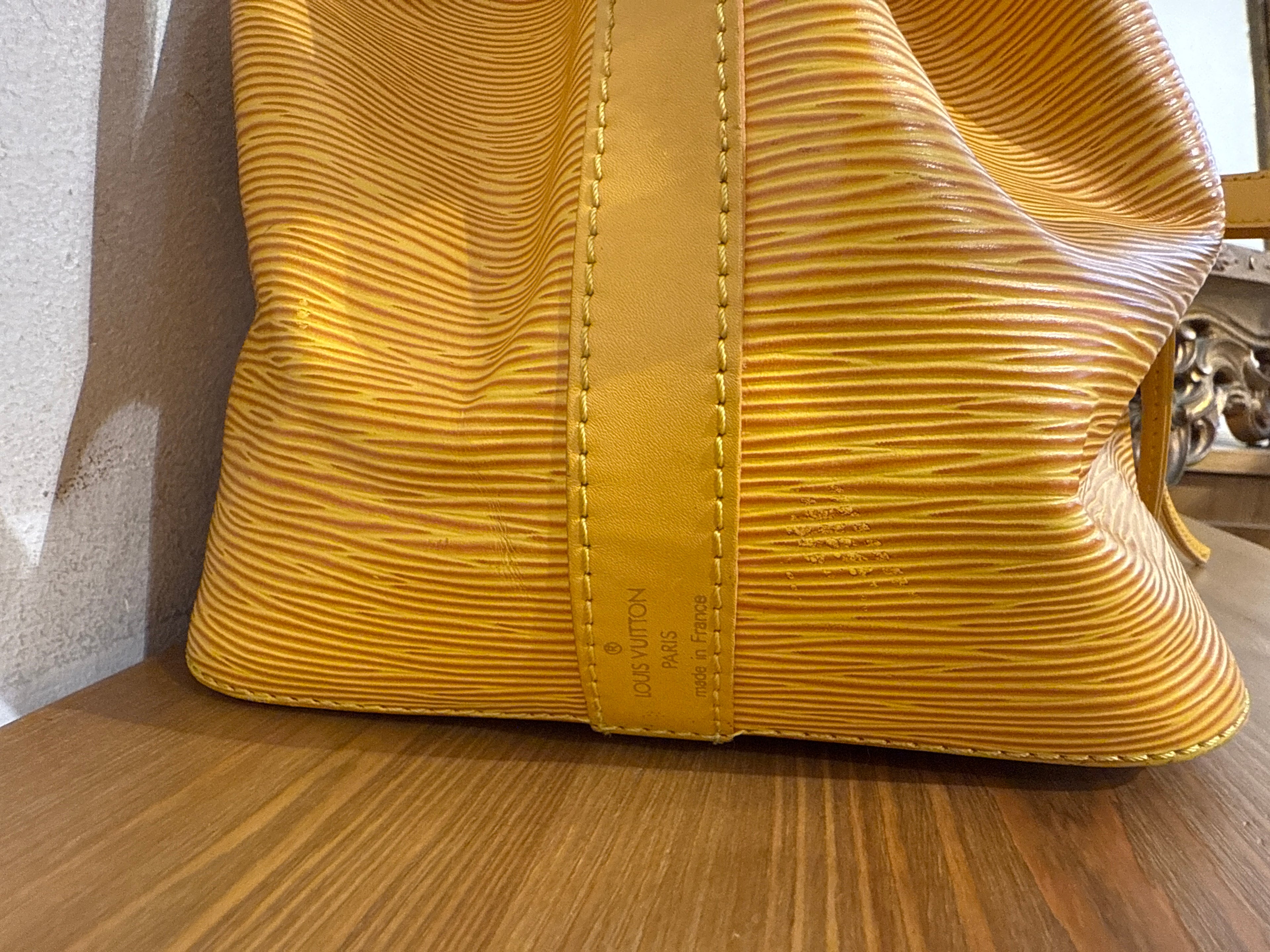 Louis Vuitton Petit Noe Epi