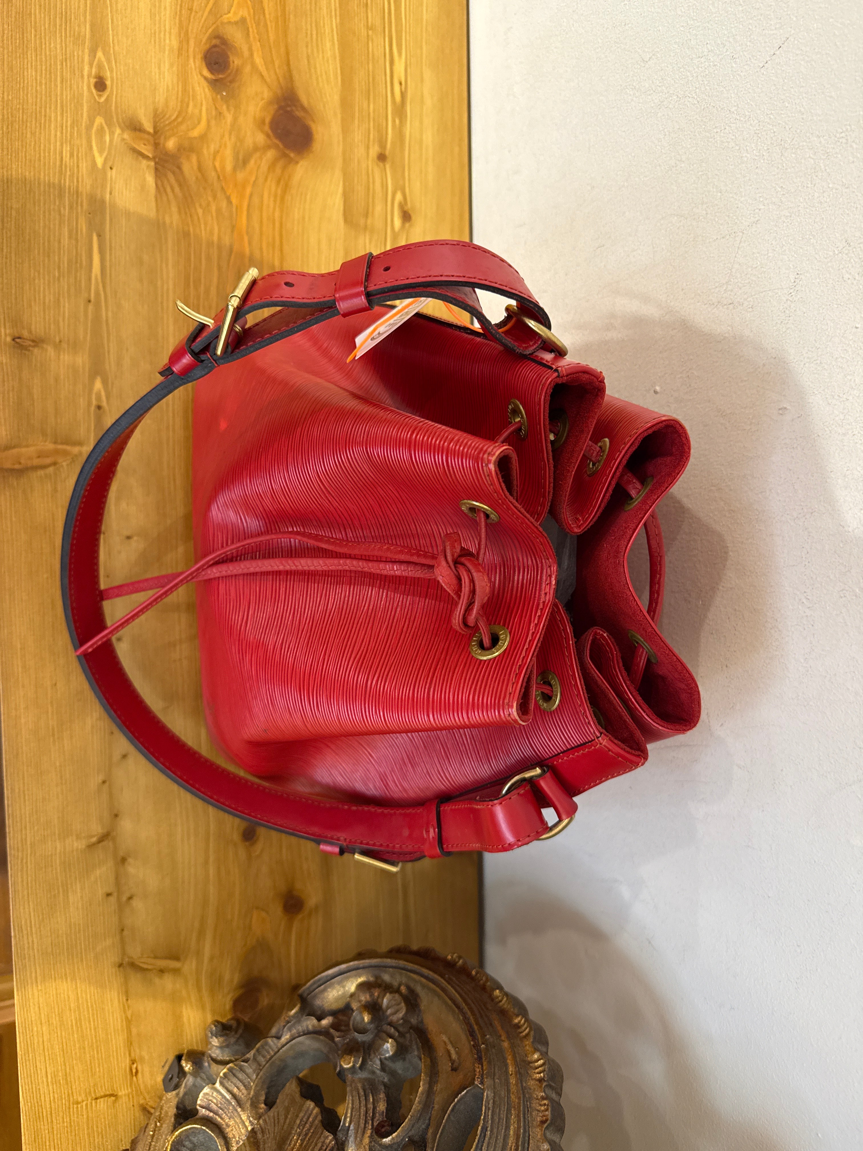 Louis Vuitton Petit Noe Epi