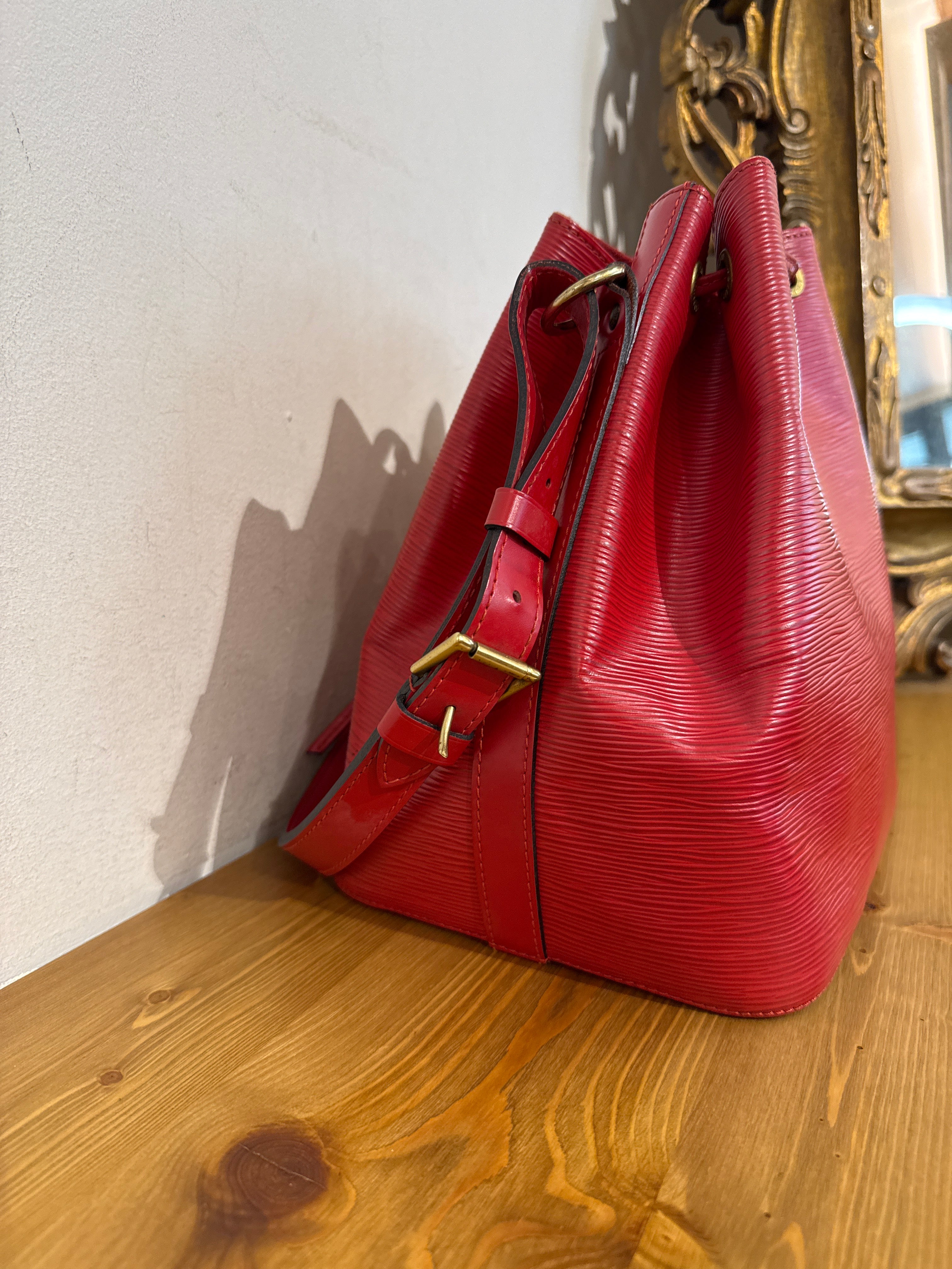 Louis Vuitton Petit Noe Epi