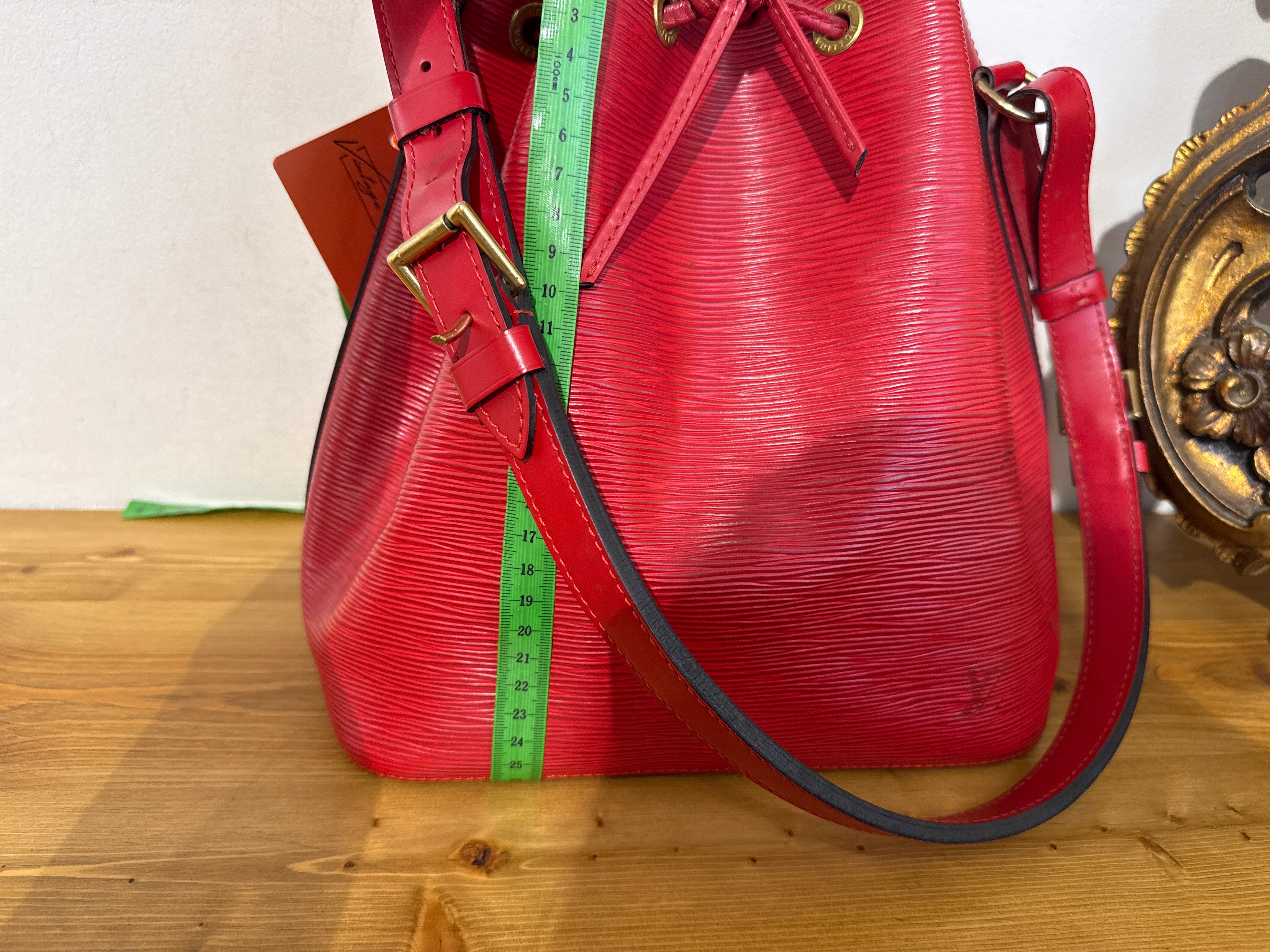 Louis Vuitton Petit Noe Epi