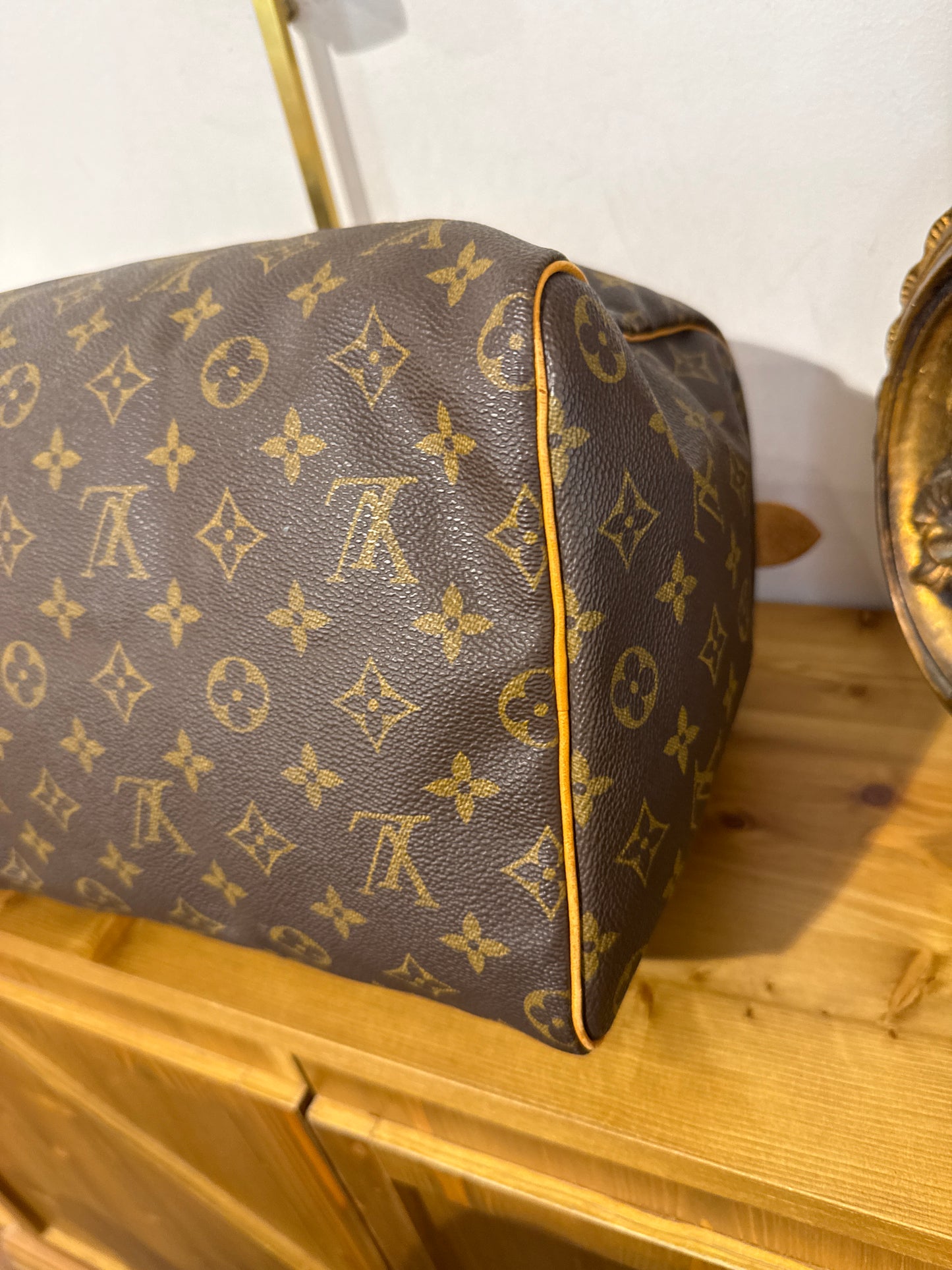 Louis Vuitton Speedy 40