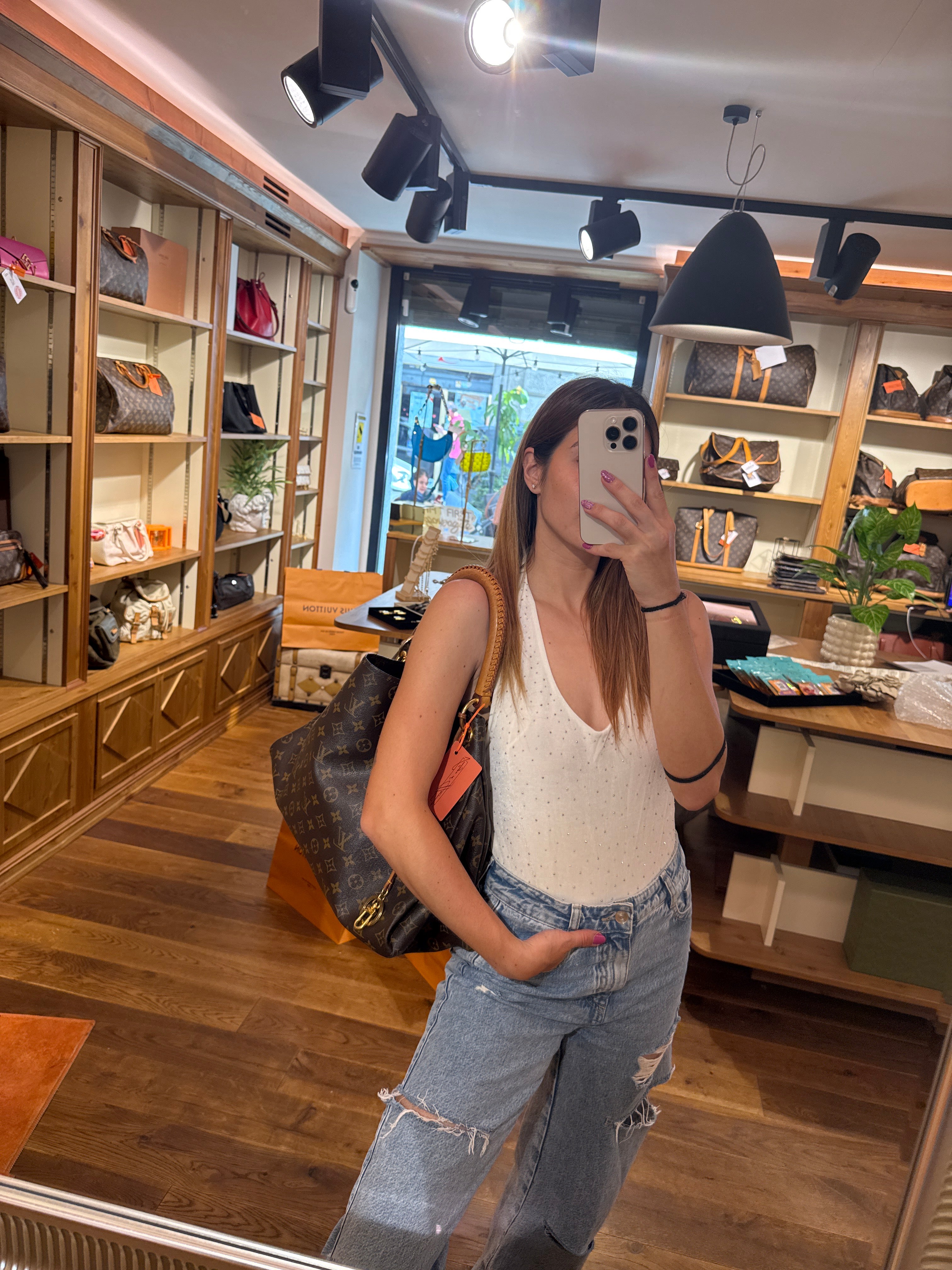 Louis Vuitton Artsy MM