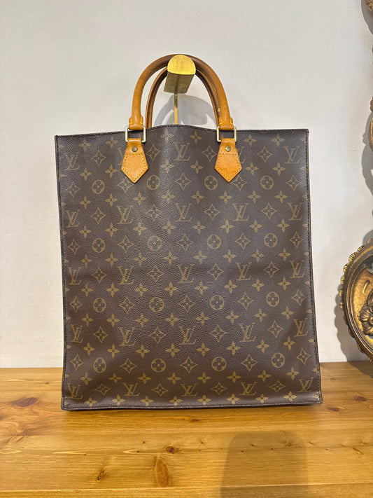 Louis Vuitton Sac Plat