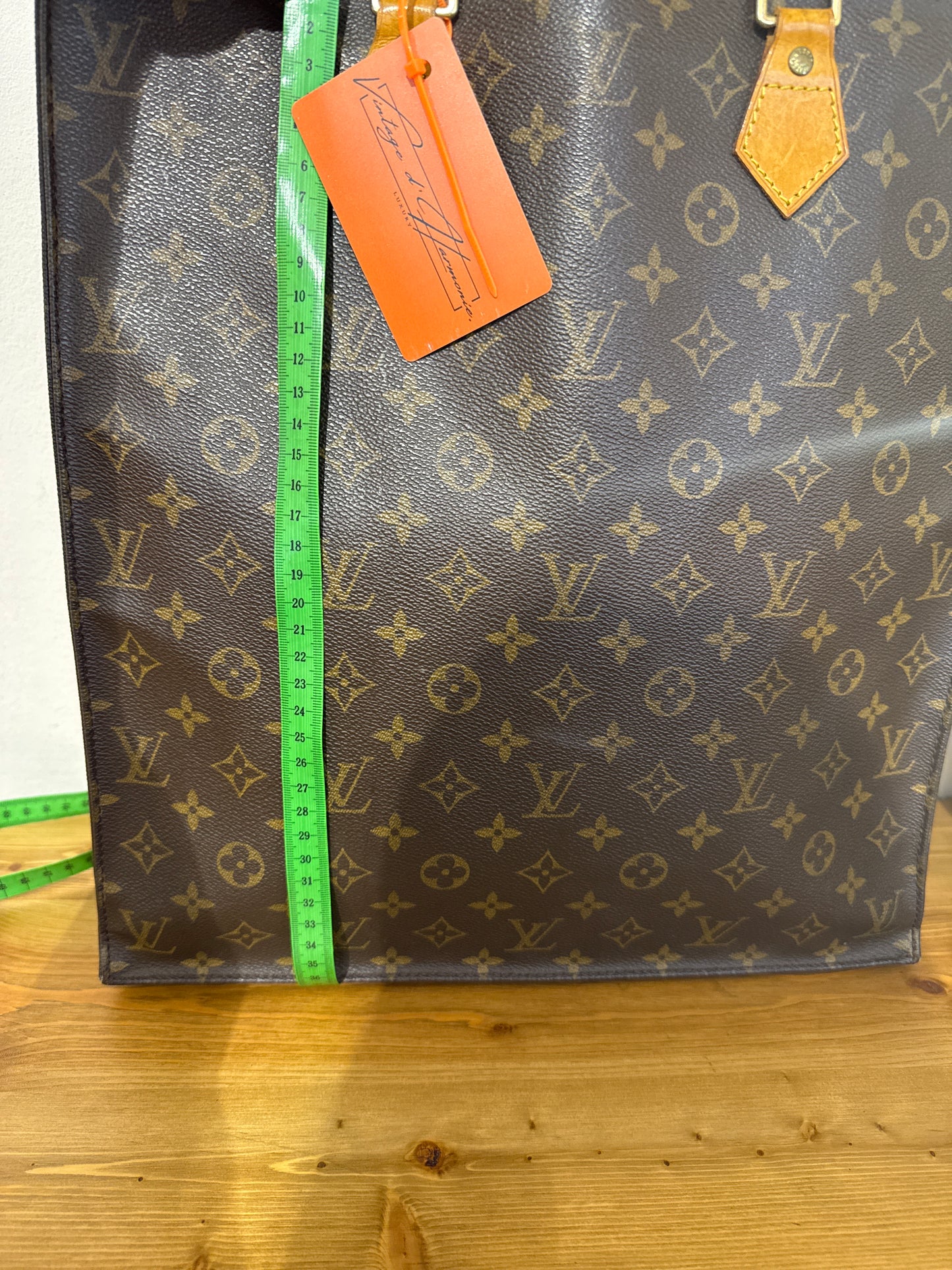 Louis Vuitton Sac Plat