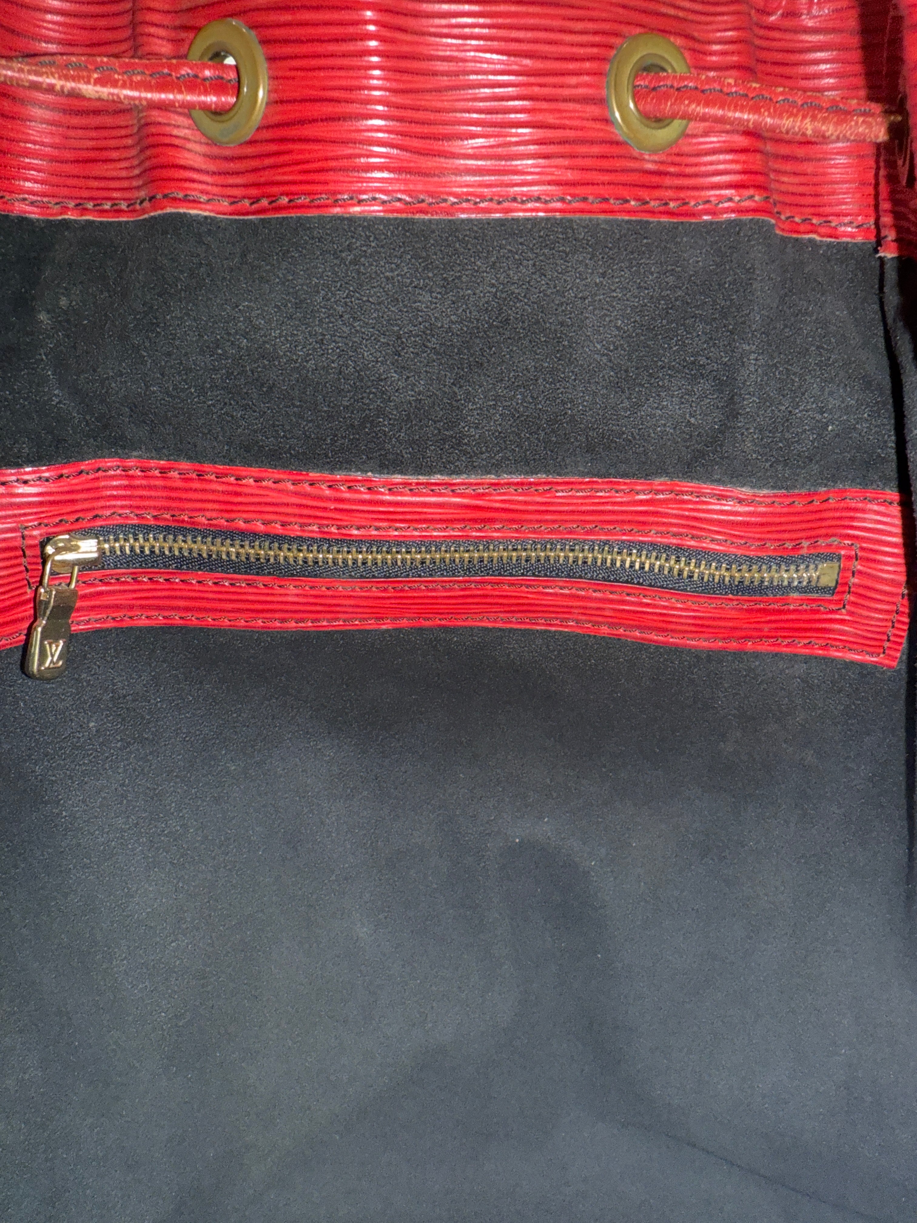 Louis Vuitton Noe Epi Red