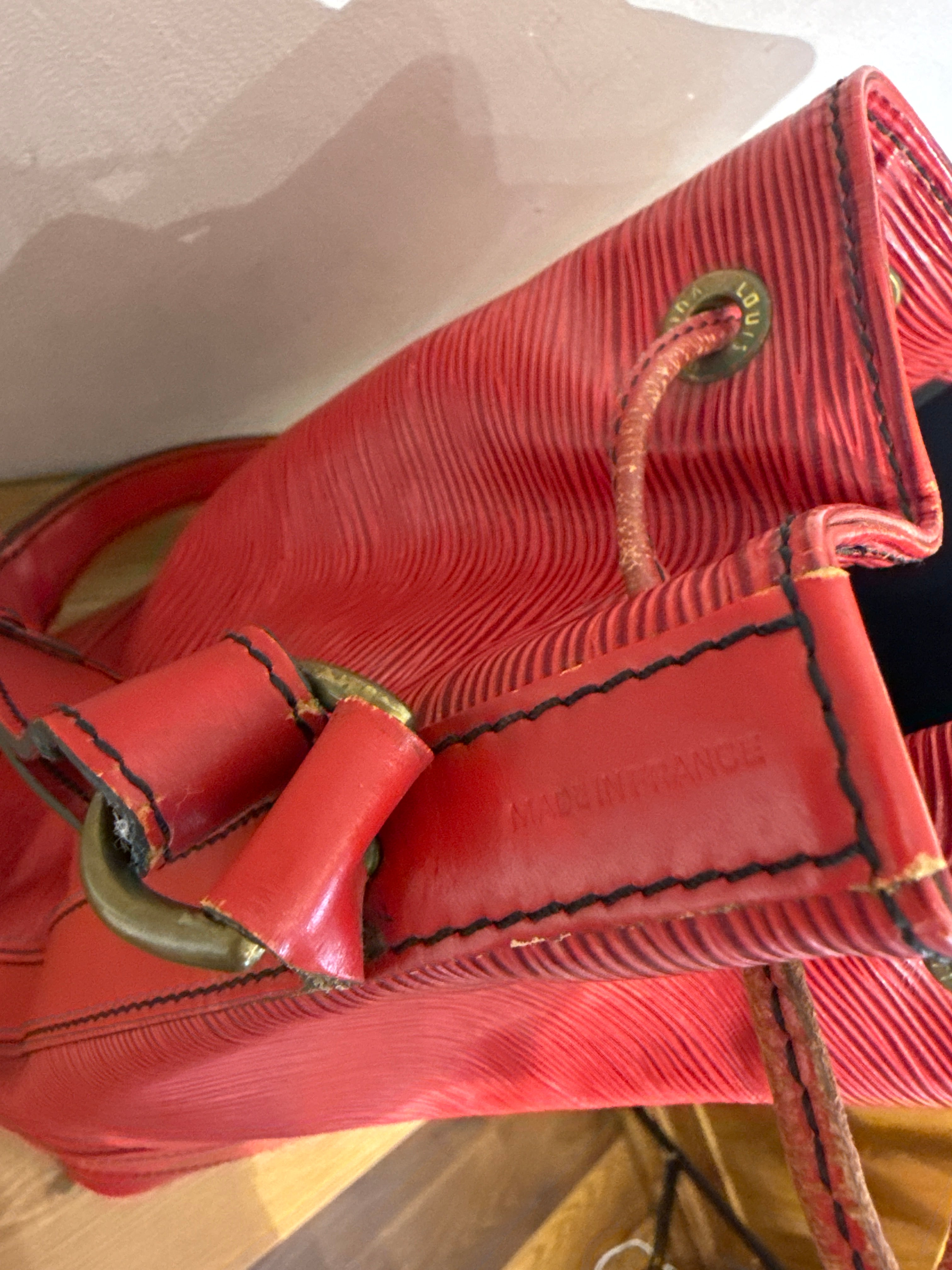 Louis Vuitton Noe Epi Red