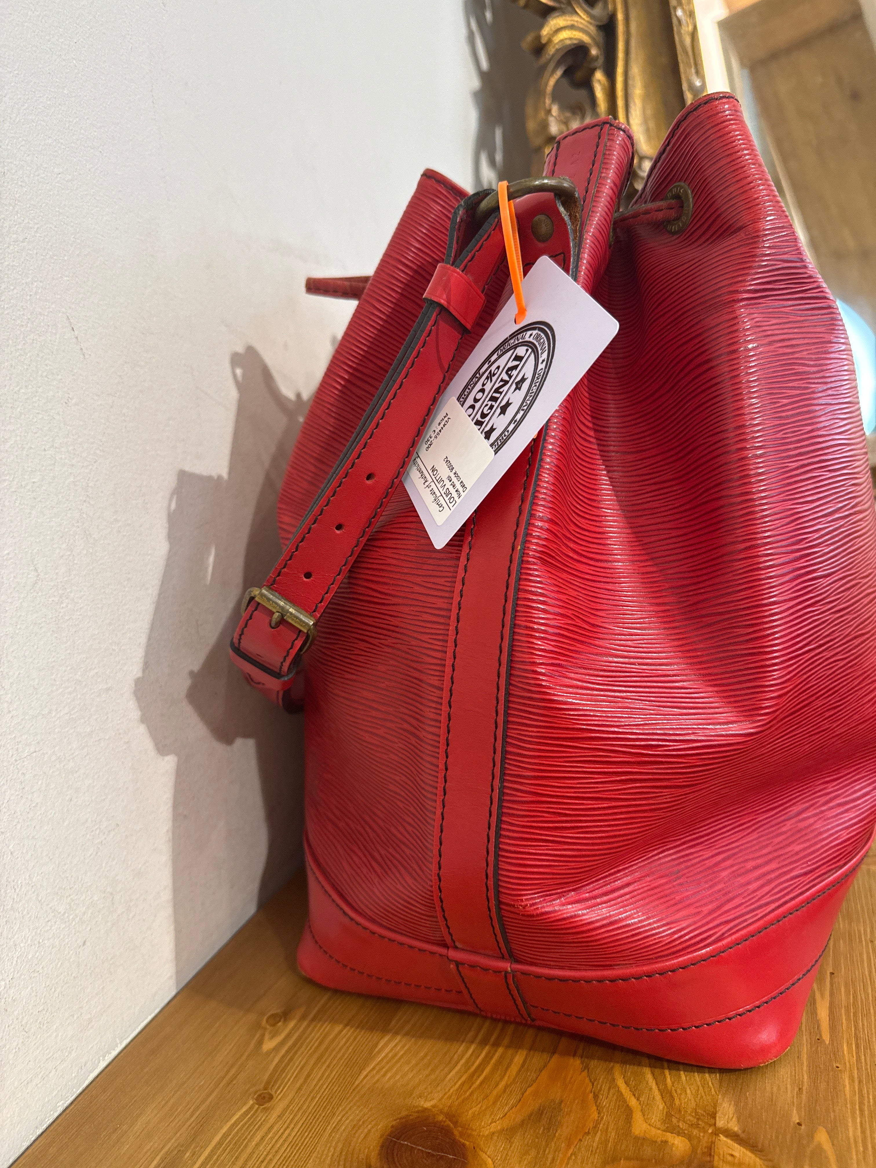 Louis Vuitton Noe Epi Red