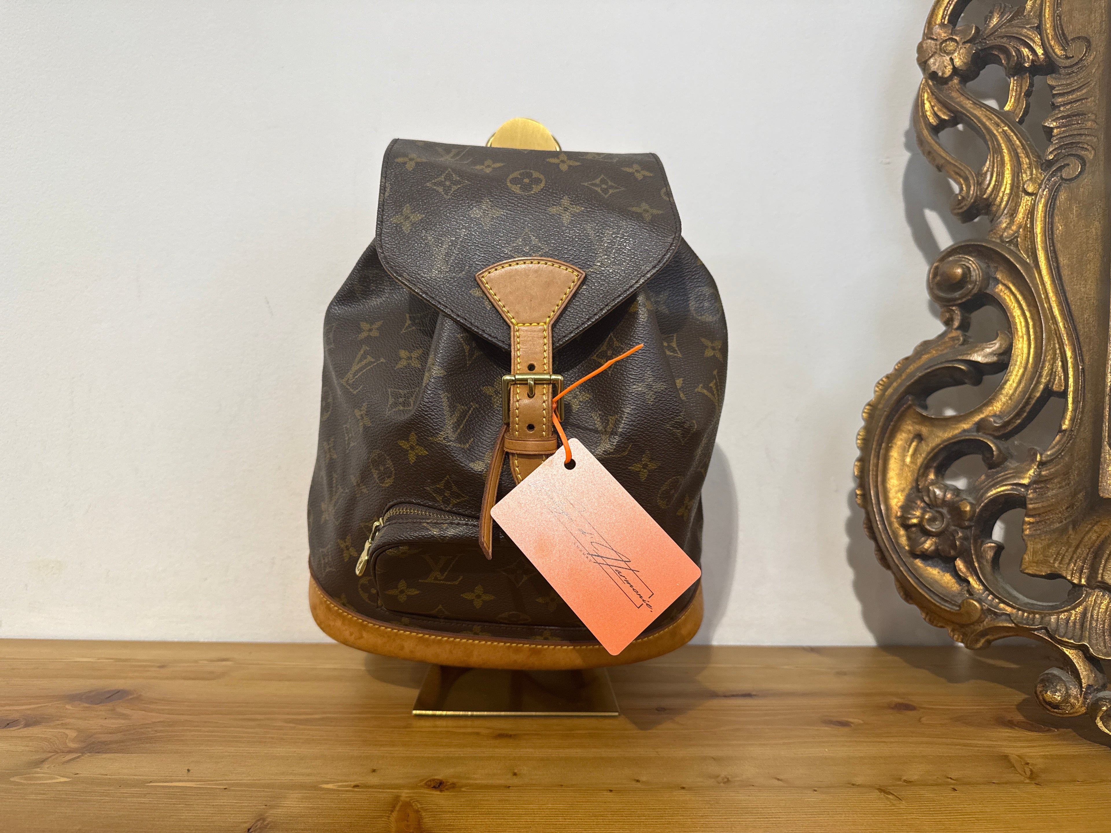 Louis Vuitton Montsouris MM