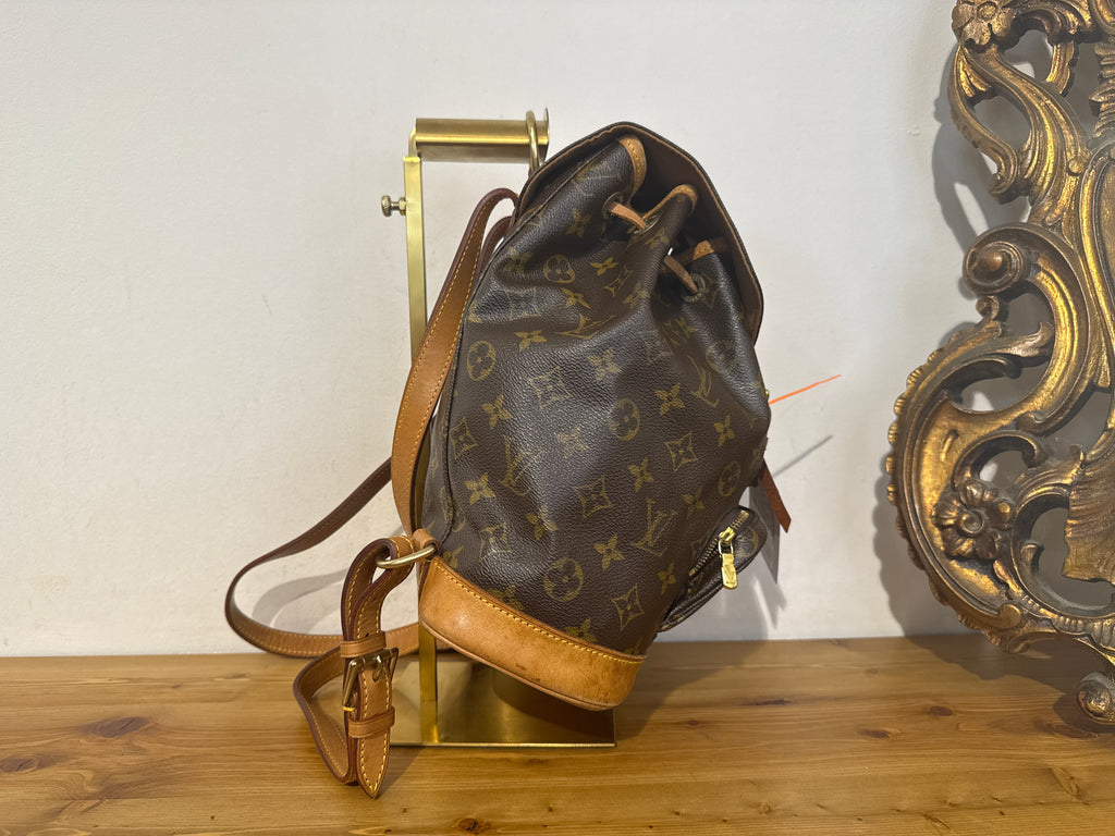 Louis Vuitton Montsouris MM