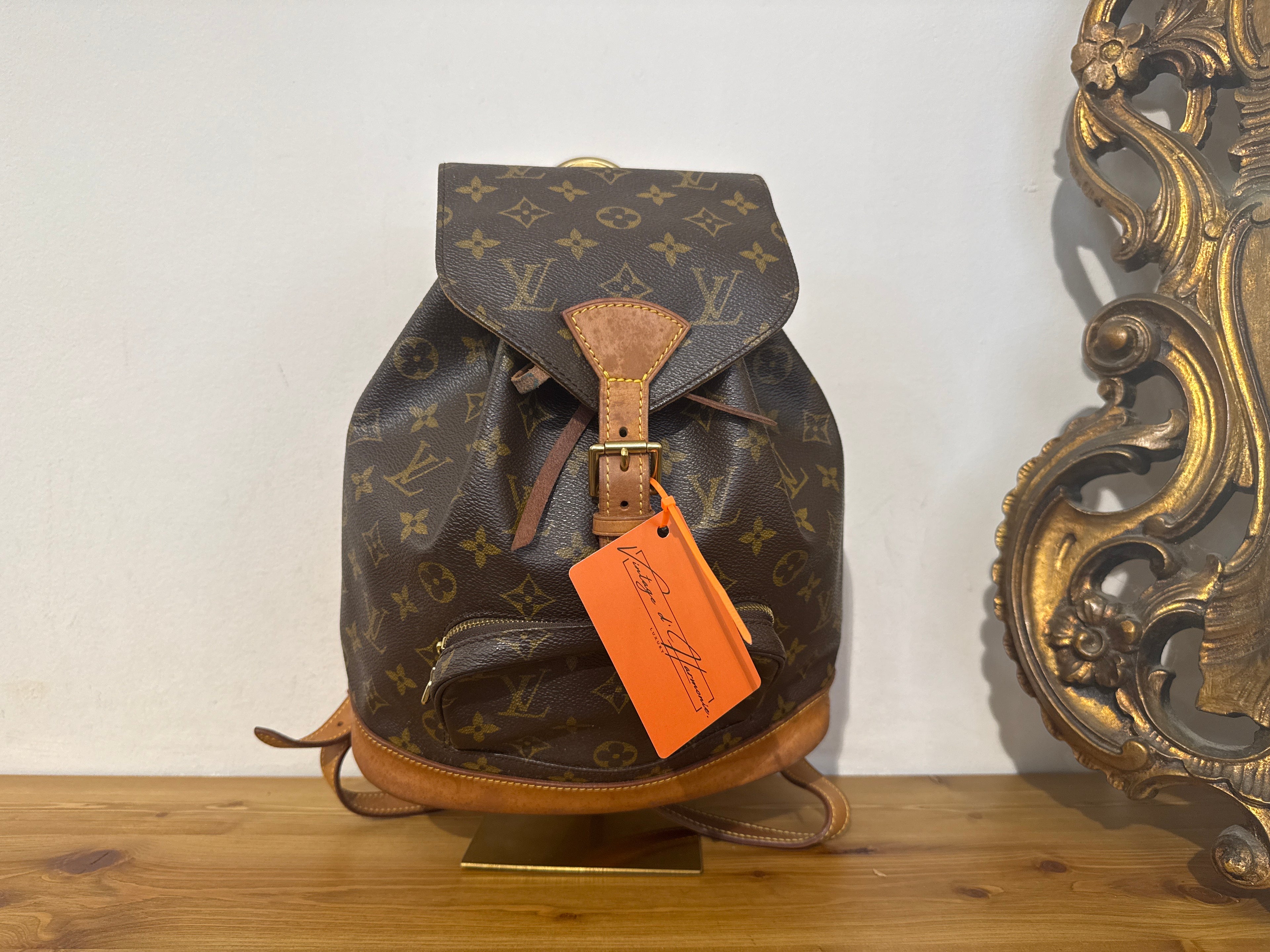 Louis Vuitton Montsouris MM