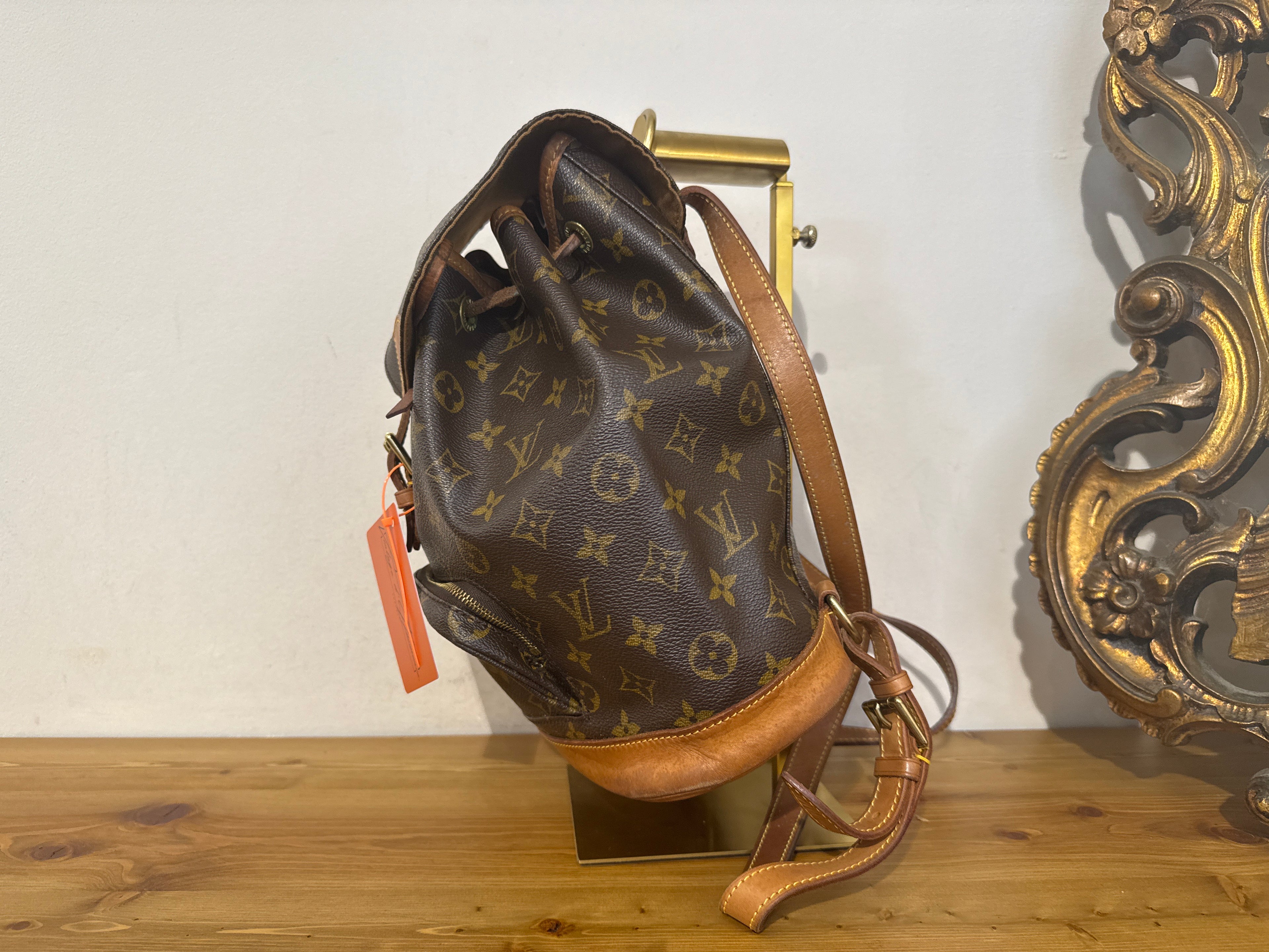Louis Vuitton Montsouris MM