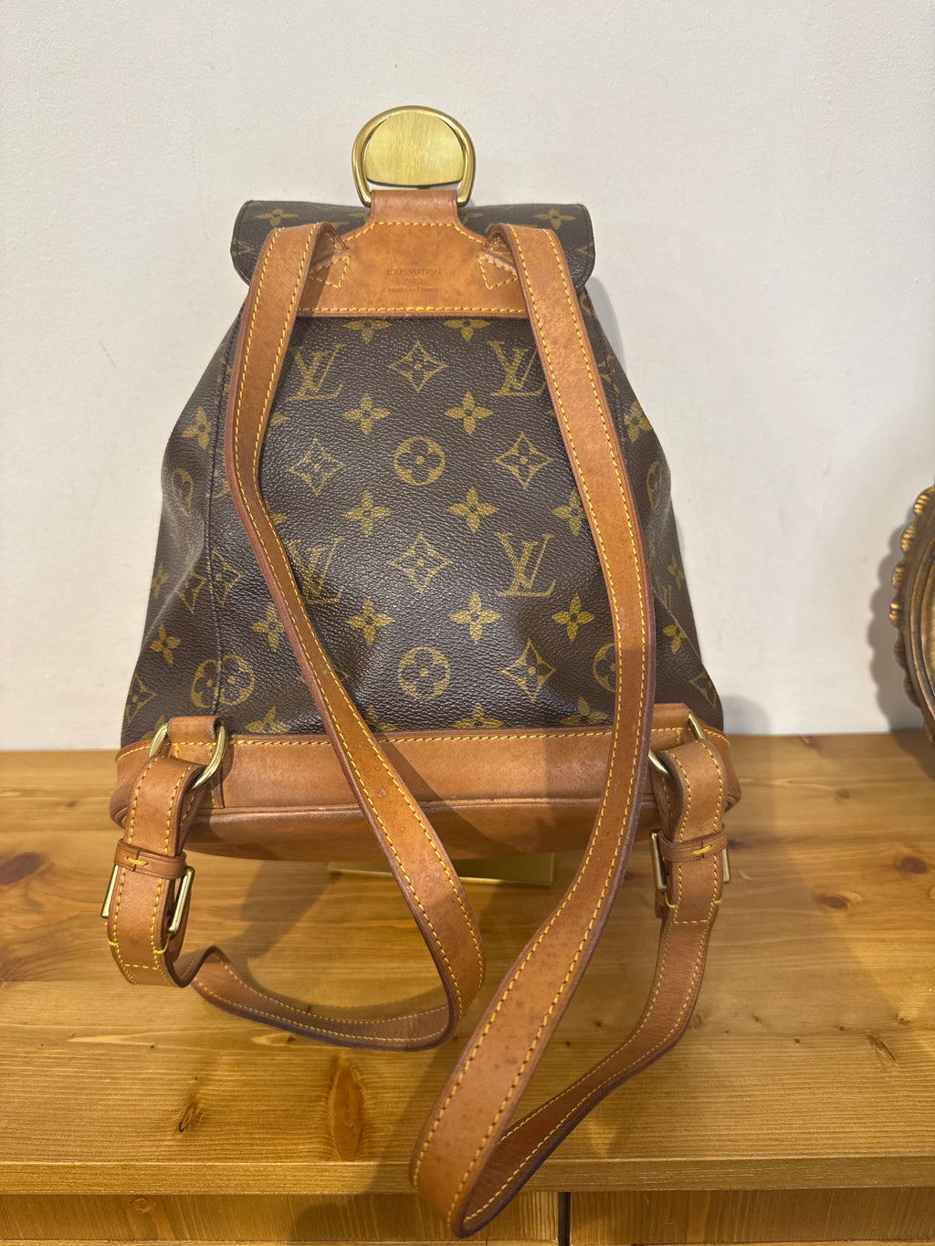 Louis Vuitton Montsouris MM