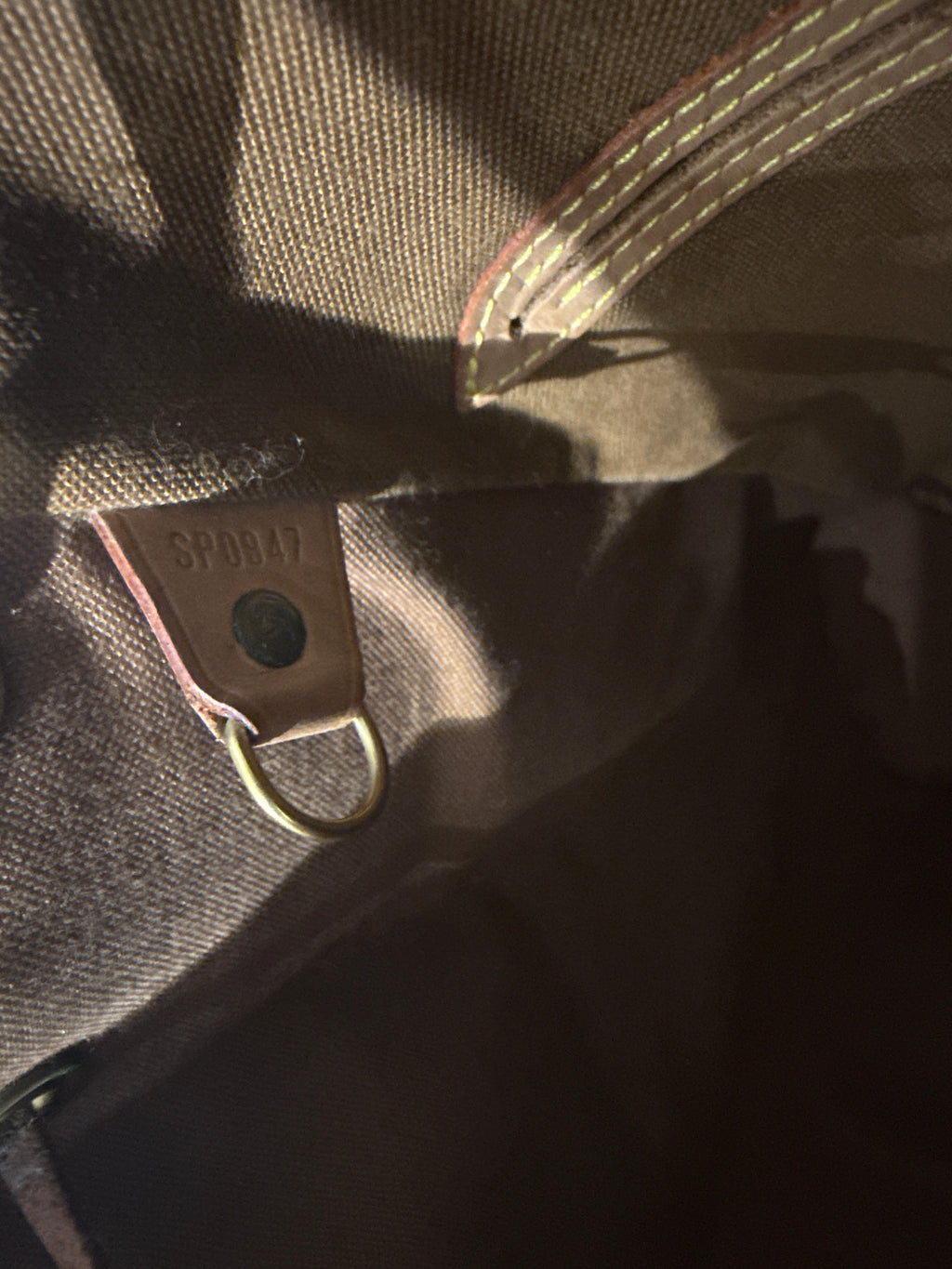 Louis Vuitton Montsouris MM