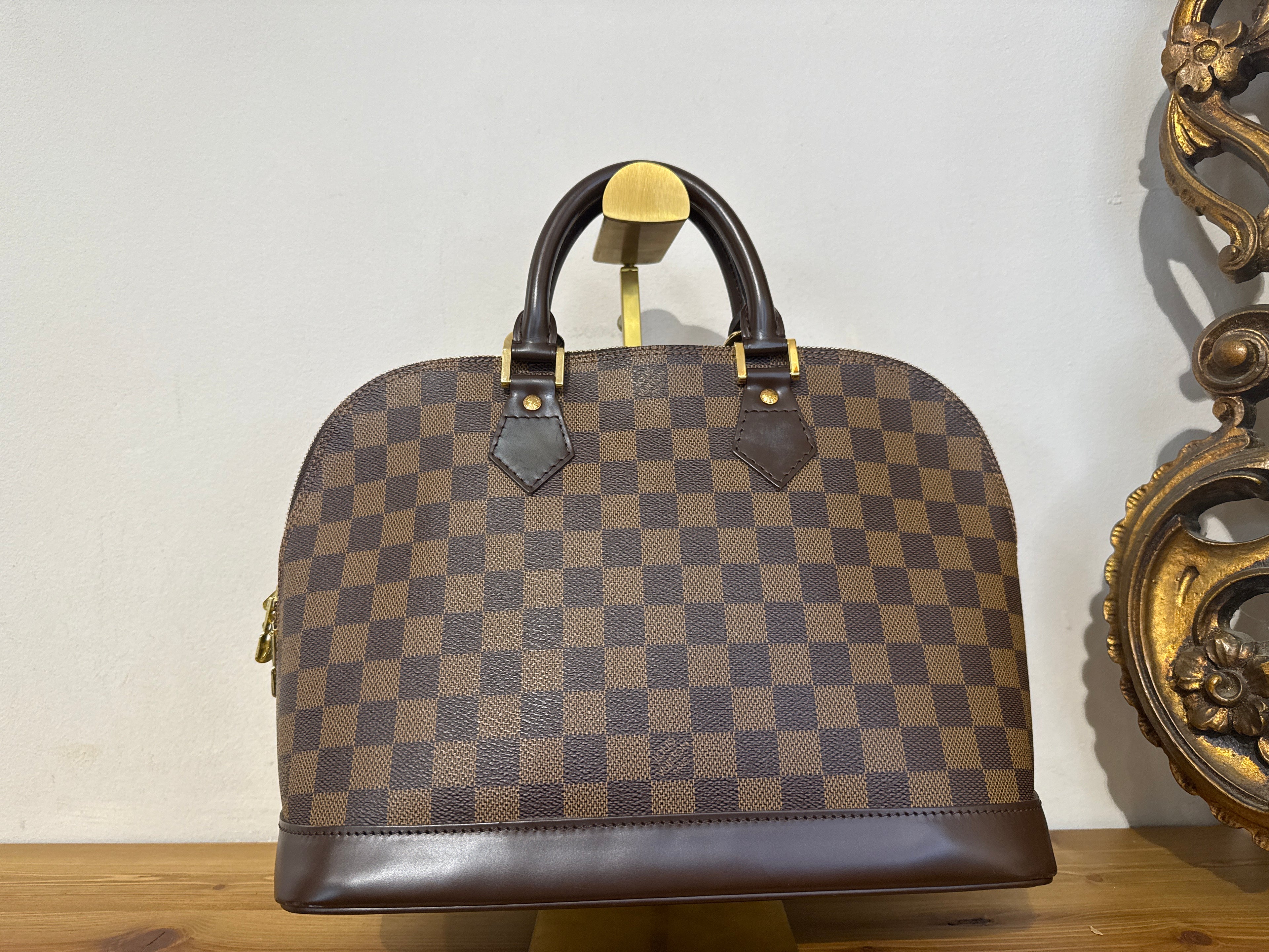 Louis Vuitton Alma Damier