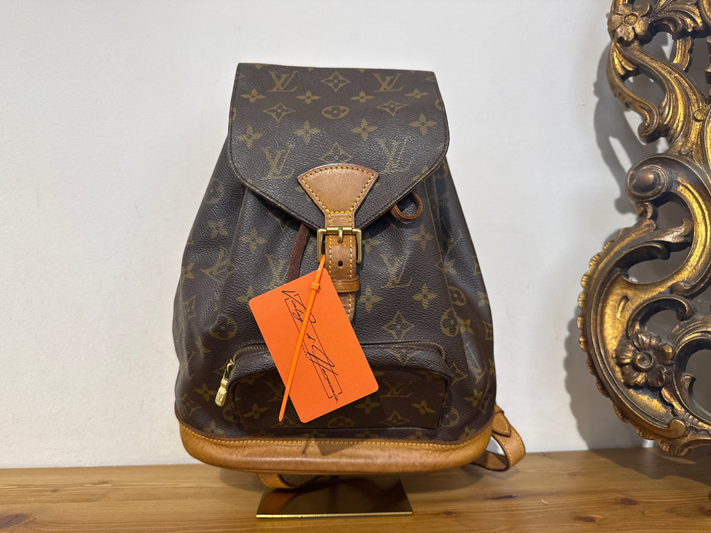 Louis Vuitton Montsouris MM