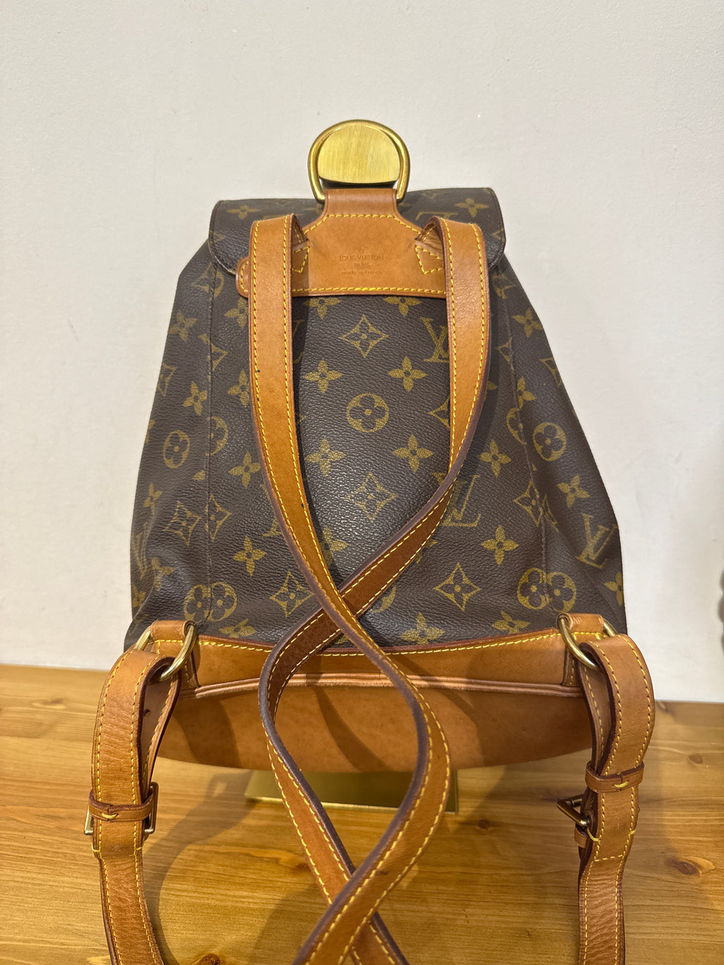 Louis Vuitton Montsouris MM